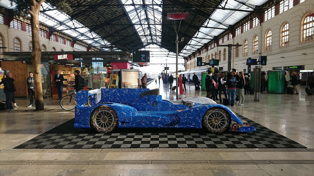A La Rencontre De L'Alpine A110 X Felipe Pantone Au Art Paris 6 Alpine A450 Art Car Ghass Gare Marseilles 11 | A La Rencontre De L'Alpine A110 X Felipe Pantone Au Art Paris