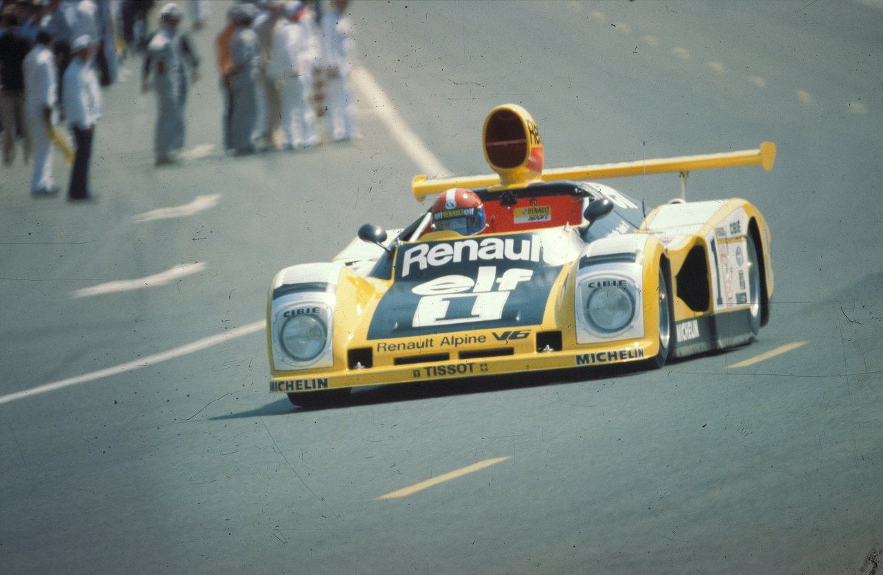 Alpine A443