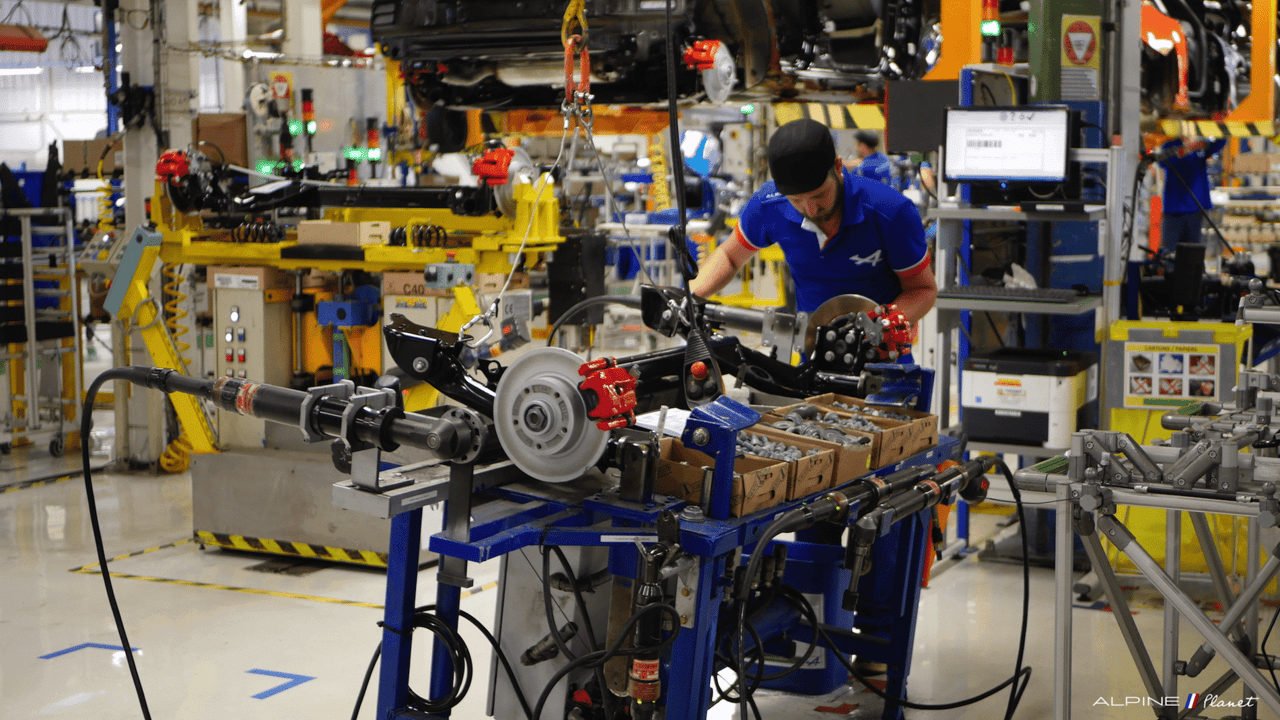 Alpine Planet Visite Usine Dieppe 2018 A110 Berlinette Andrieux 23 | Luca De Meo: Un Nouveau Souffle Pour Alpine ?