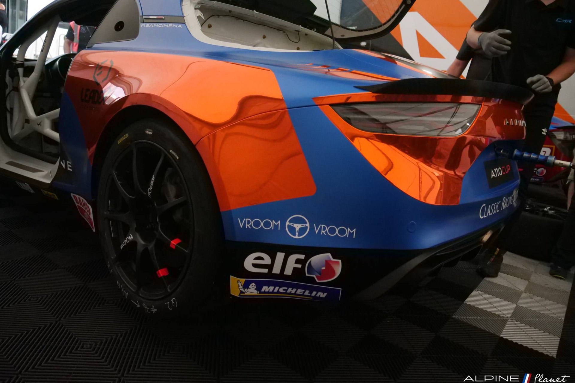 Au Coeur Du Team Cmr Pour Le Retour De L'Alpine Elf Europa Cup 41 Public | Au Coeur Du Team Cmr Pour Le Retour De L'Alpine Elf Europa Cup