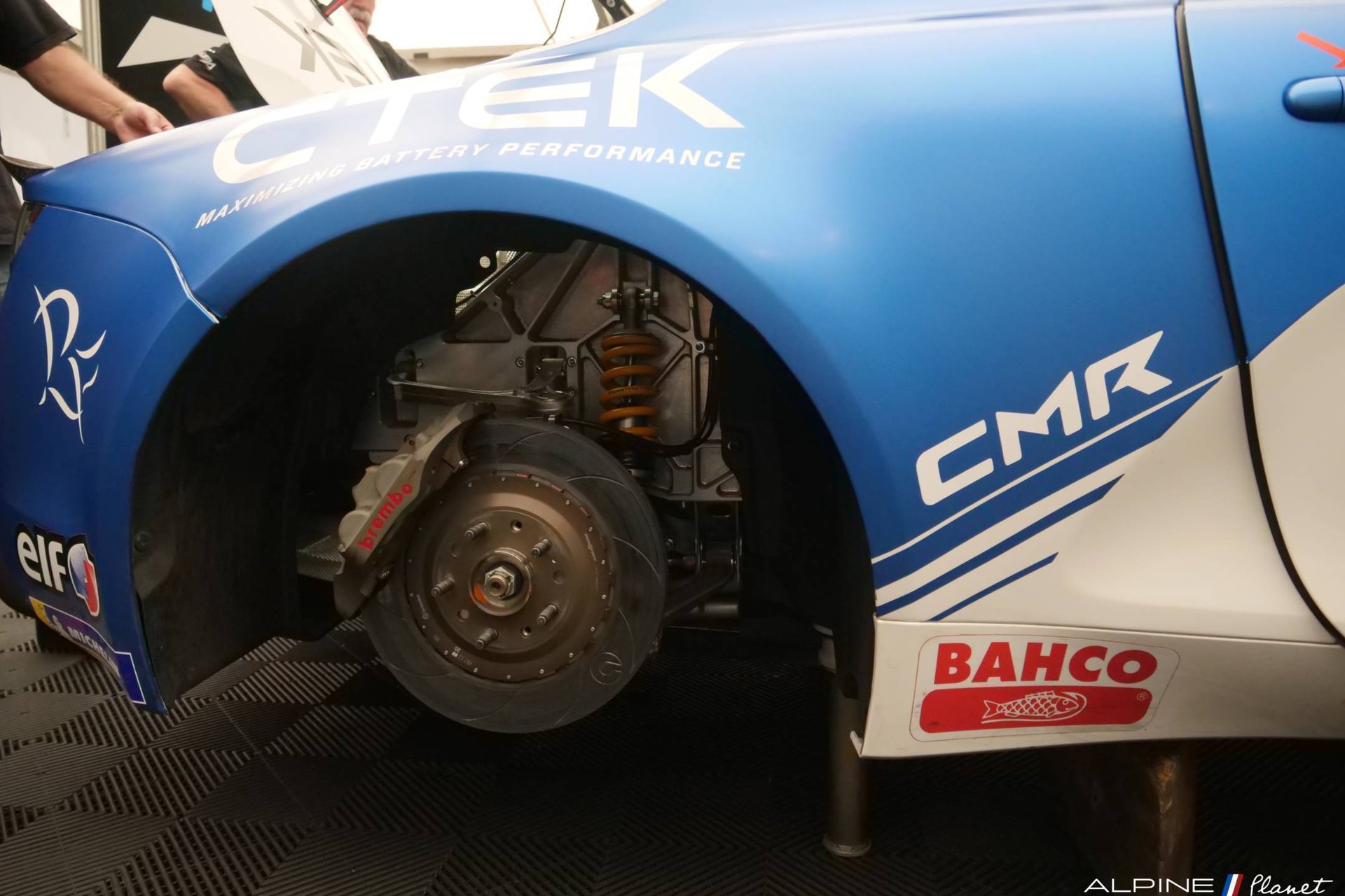 Au Coeur Du Team Cmr Pour Le Retour De L'Alpine Elf Europa Cup 50 Public | Au Coeur Du Team Cmr Pour Le Retour De L'Alpine Elf Europa Cup