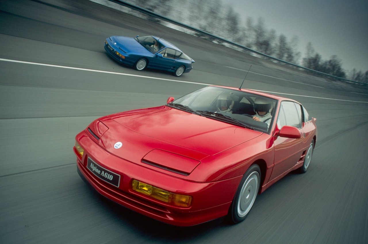 Le Raid Liberté : 8 000 Km En Alpine A610 De Paris À Saint Pétersbourg 4 Alpine A610