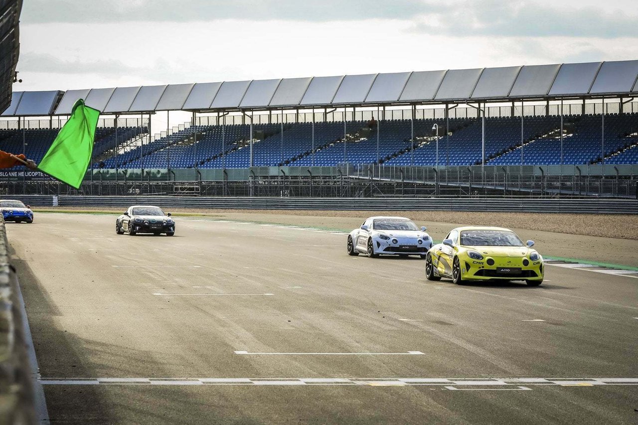 Alpine Elf Europa Cup: Castelli S'Impose À Silverstone ! 3 Alpine Elf Europa Cup 2019 Silverstone Gael Castelli 8 | Alpine Elf Europa Cup: Castelli S'Impose À Silverstone !