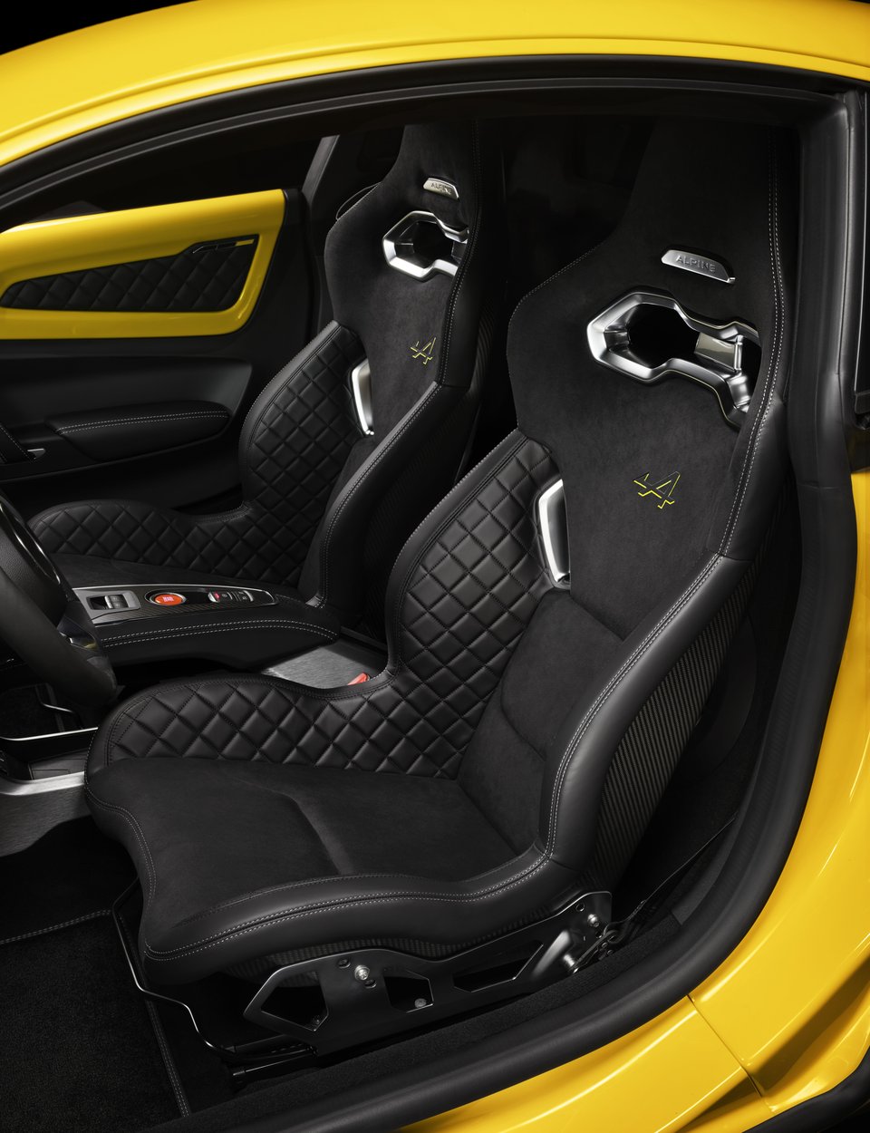 Alpine A110 Color Édition: Le Jaune Tournesol De Retour En 2020 ! 8 Alpine A110 Color Edition 20204 | Alpine A110 Color Édition: Le Jaune Tournesol De Retour En 2020 !