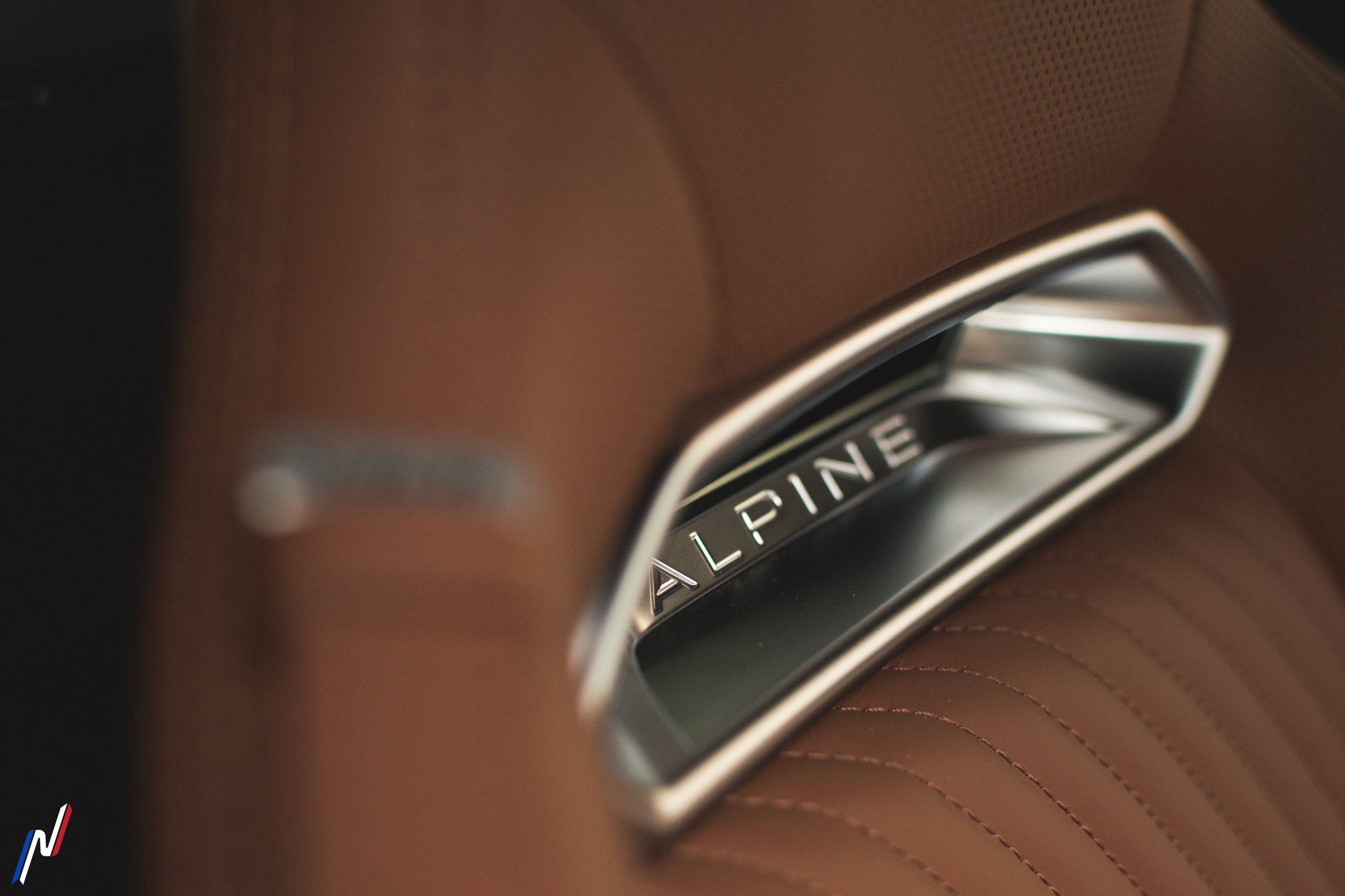 Alpine A110 Legend Gt Centre Alpine La Rochelle 19 | Sous L'Oeil De Gpe-Auto : L'Alpine A110 Légende Gt