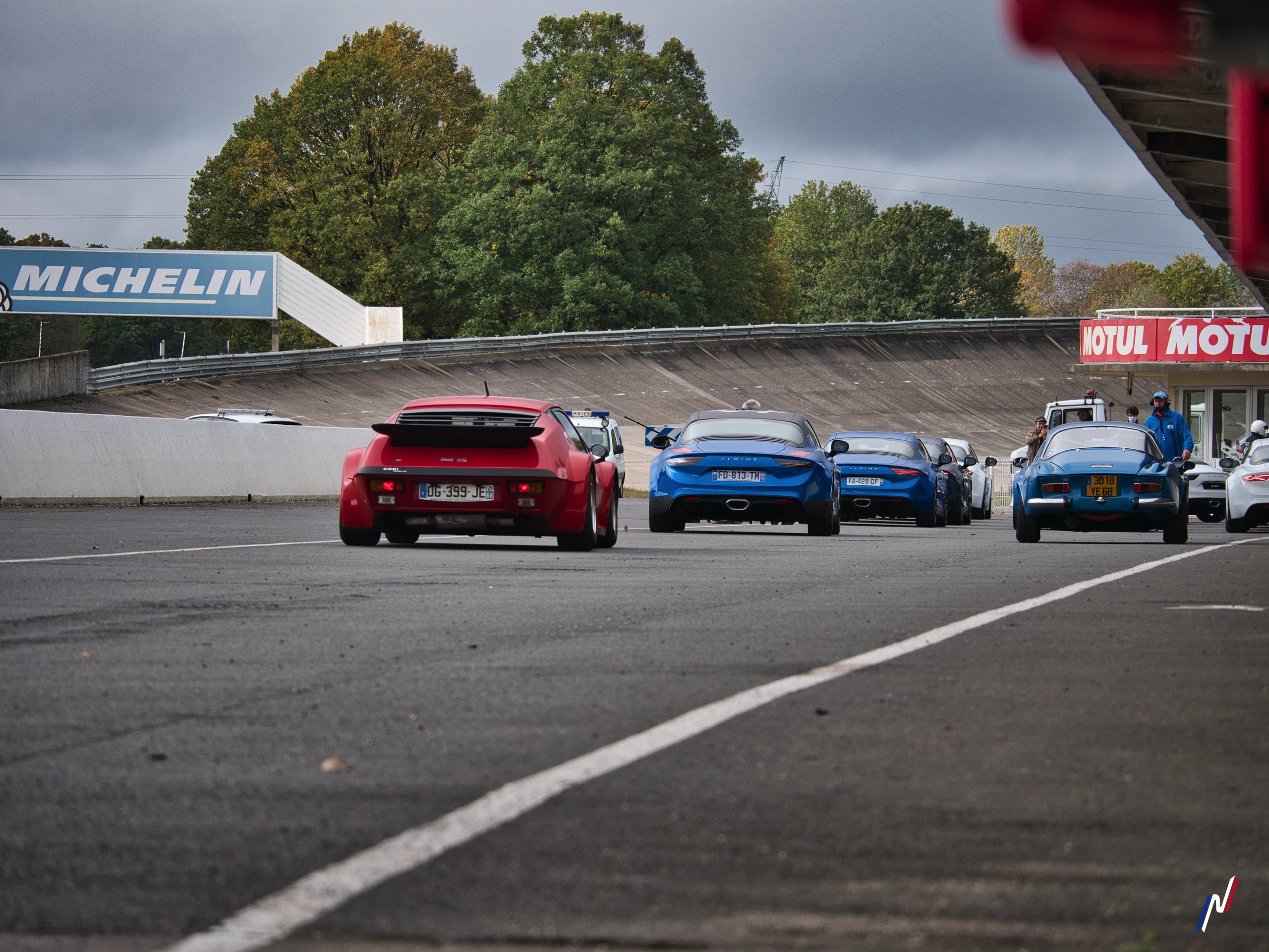 Liberté Egalité Roulez ! Le Plein D'Alpine En 2020 72 Liberte Egalite Roulez Alpine A110 A310 Montlhery 2020 P1300540 Alpine Planet | Liberté Egalité Roulez ! Le Plein D'Alpine En 2020