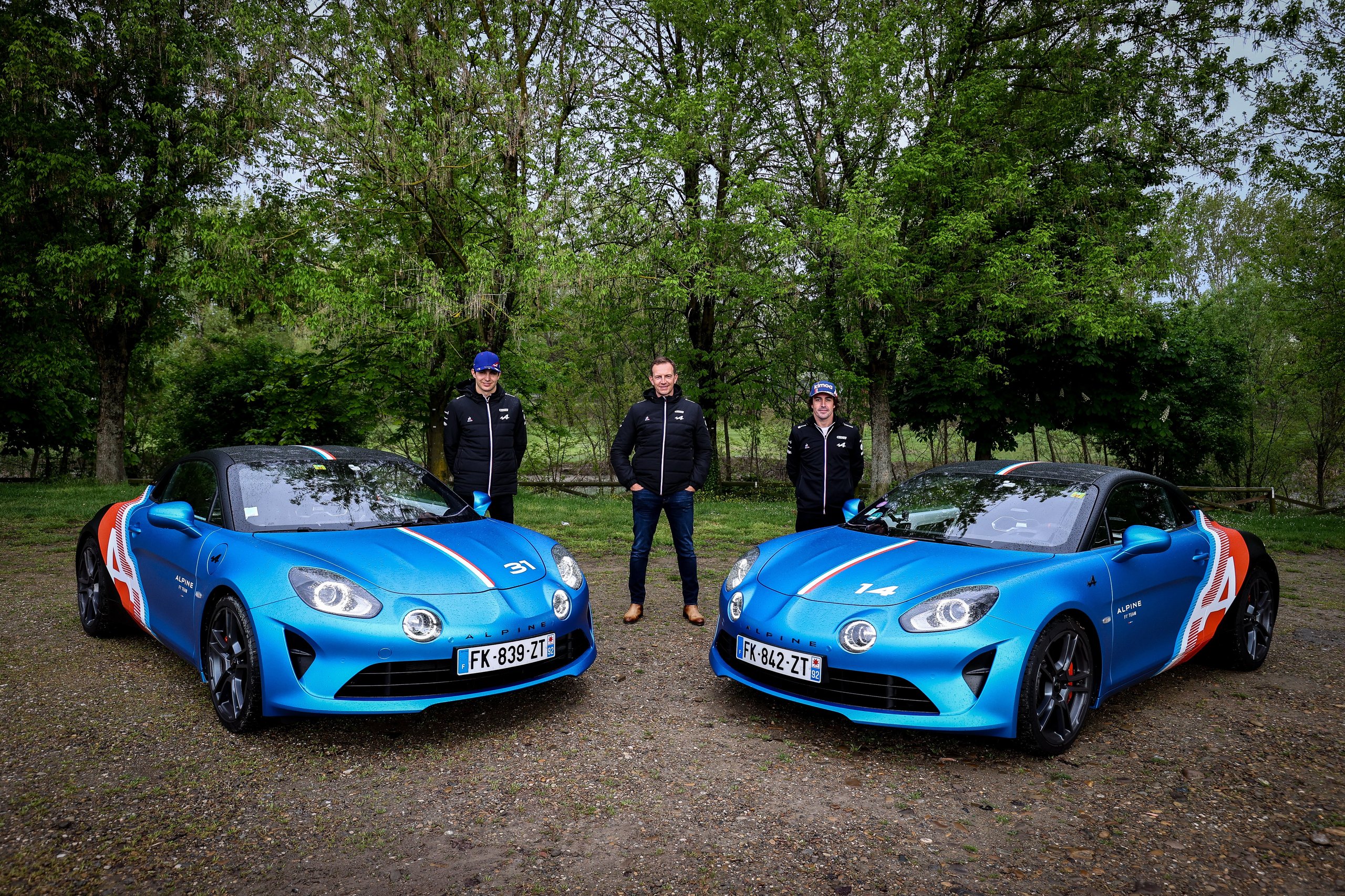 Alpine A110 Trackside : La Berlinette Aux Couleurs De La F1 4 Alpine A110 Trackside Alonso Ocon 2021 15 | Alpine A110 Trackside : La Berlinette Aux Couleurs De La F1