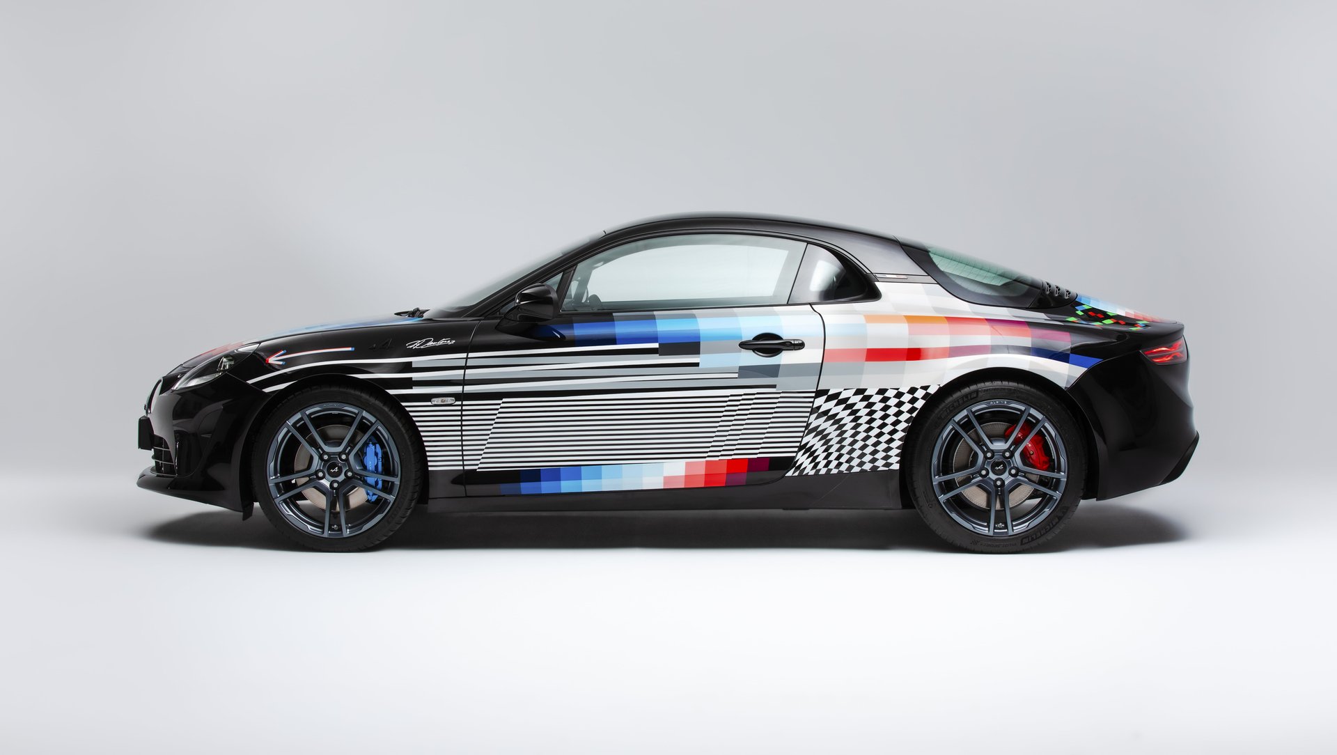 Alpine A110 X Felipe Pantone , Le Plein De Couleurs Pour 125.000€ 18 Alpine A110 X Felipe Pantone