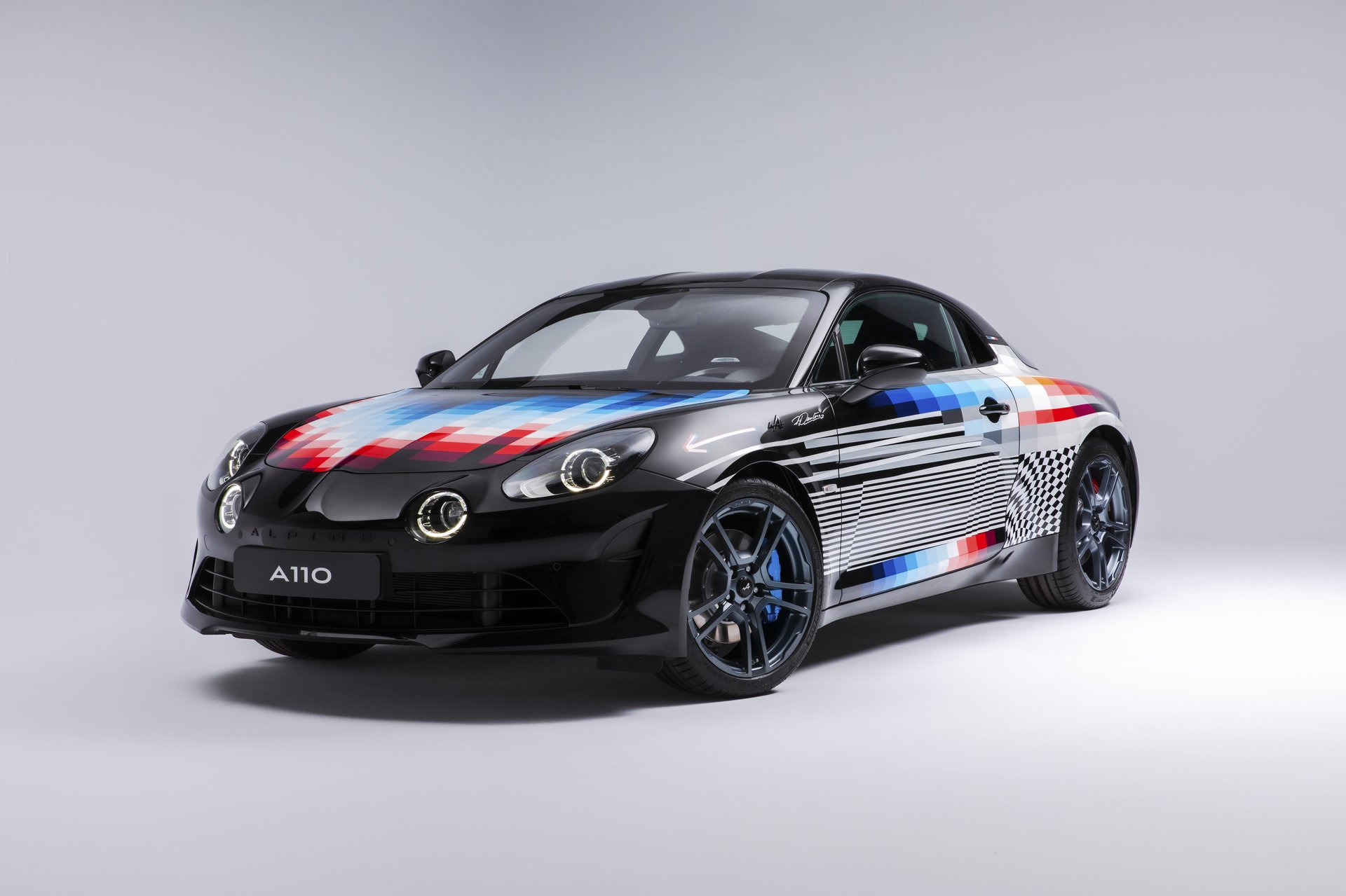 Alpine A110 X Felipe Pantone , Le Plein De Couleurs Pour 125.000€ 3 Alpine A110 X Felipe Pantone
