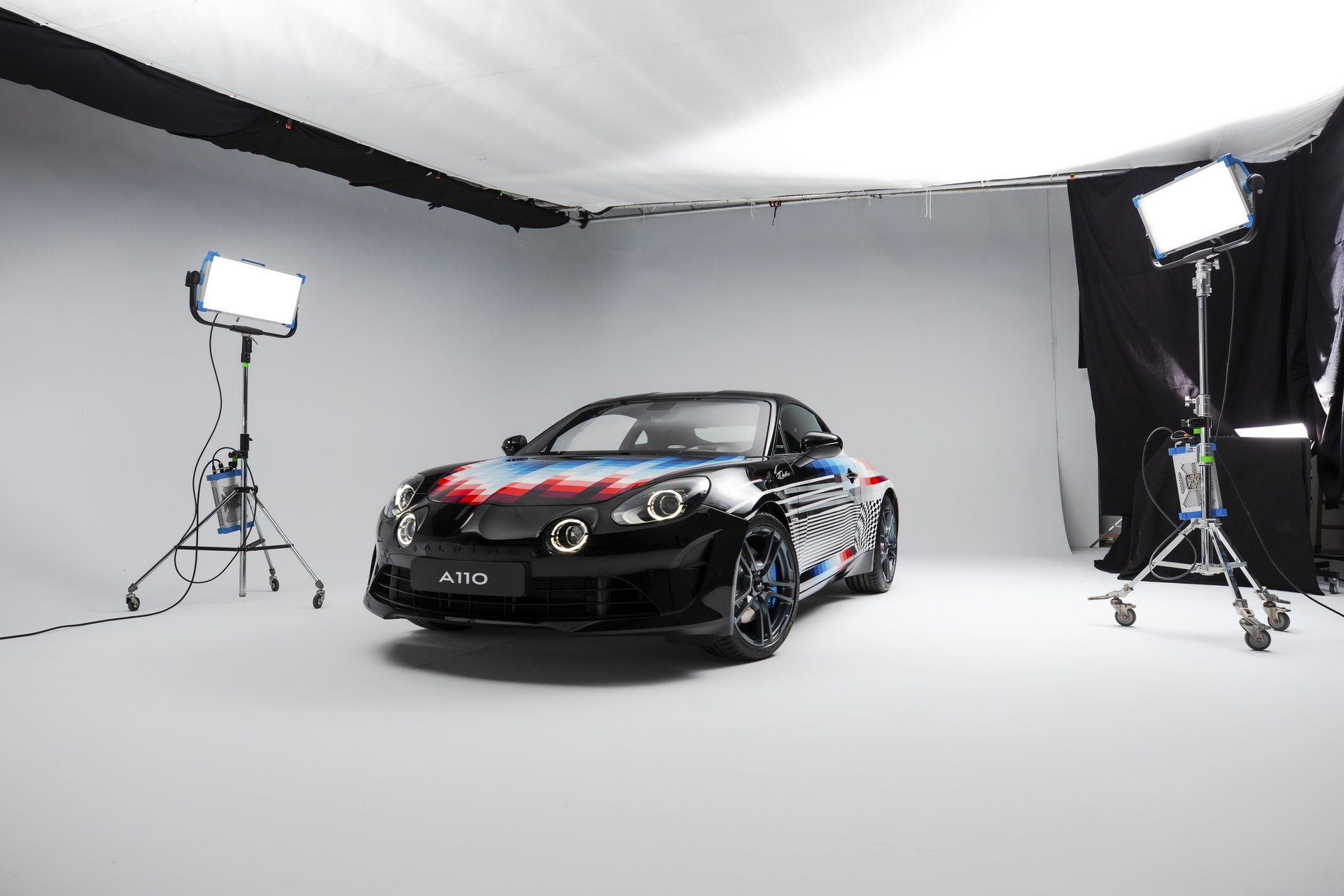 Alpine A110 X Felipe Pantone , Le Plein De Couleurs Pour 125.000€ 11 Alpine A110 X Felipe Pantone