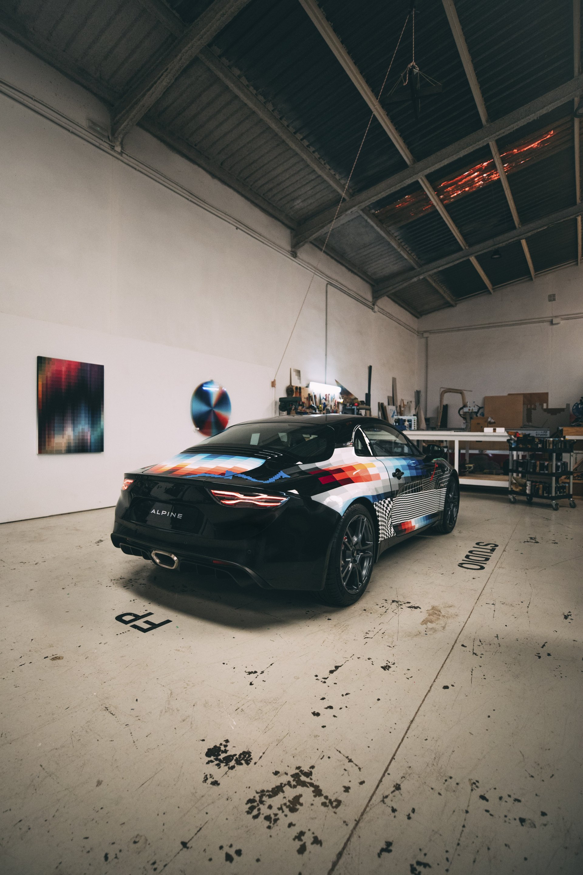 Alpine A110 X Felipe Pantone , Le Plein De Couleurs Pour 125.000€ 15 Alpine A110 X Felipe Pantone