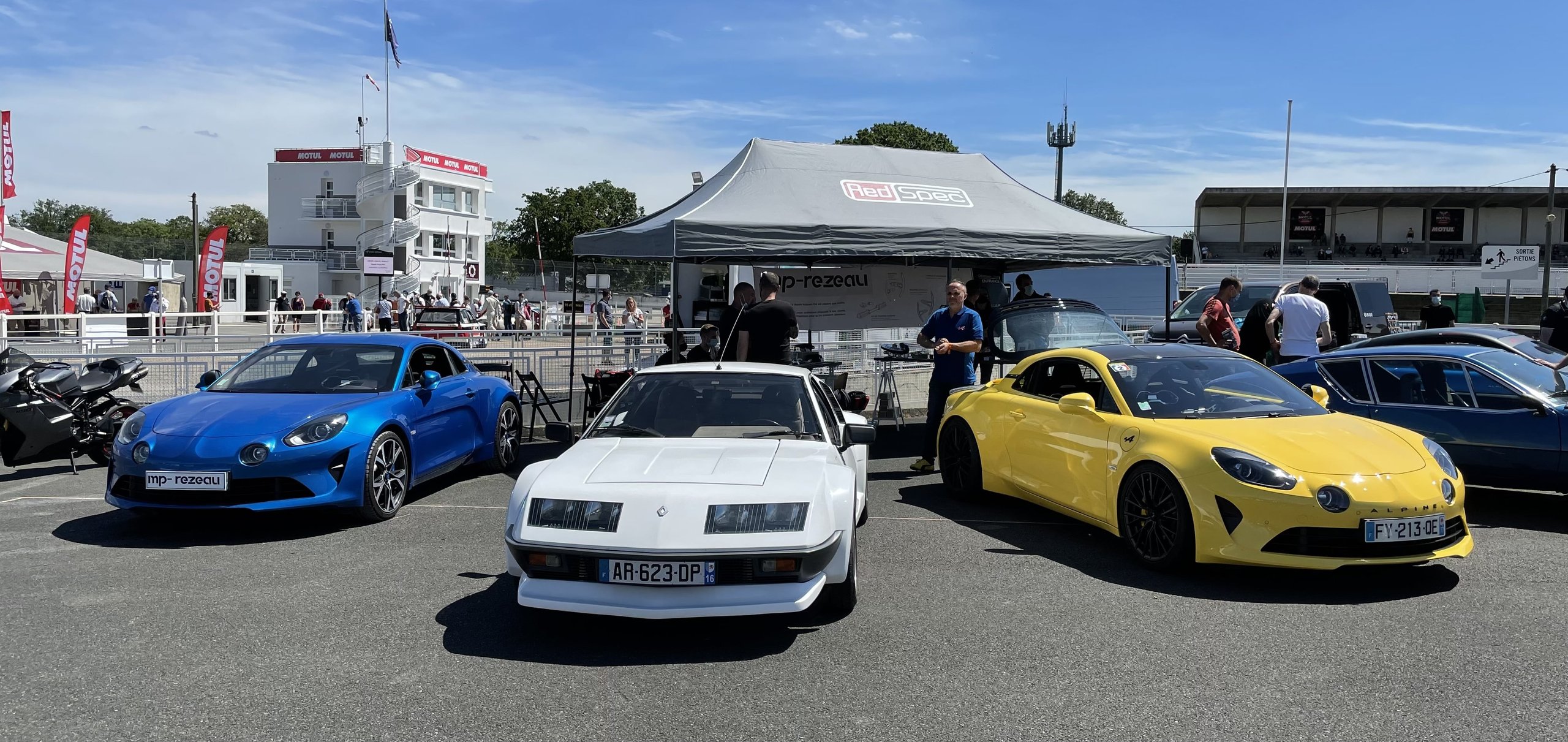 Liberté Égalité Roulez 2021. Le Jour Où Les Nouvelles Alpine A110 Ont Pris Le Dessus. 3 244F3Cb1 76C3 4D4A Afc2 601Dd57Dfaa6 | Liberté Égalité Roulez 2021. Le Jour Où Les Nouvelles Alpine A110 Ont Pris Le Dessus.