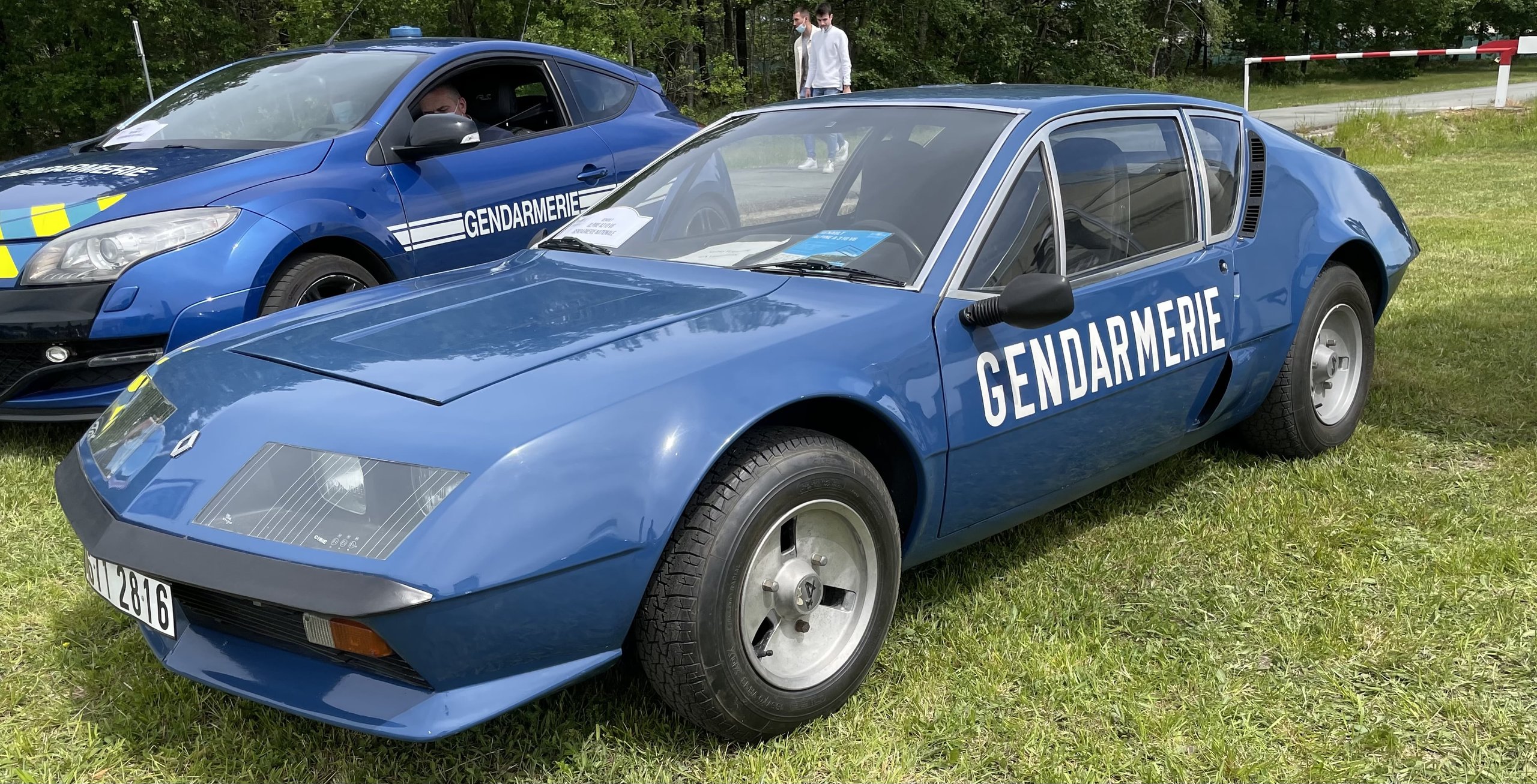 Liberté Égalité Roulez 2021. Le Jour Où Les Nouvelles Alpine A110 Ont Pris Le Dessus. 11 42629A42 7763 4Df9 8D48 894D9C70561F | Liberté Égalité Roulez 2021. Le Jour Où Les Nouvelles Alpine A110 Ont Pris Le Dessus.