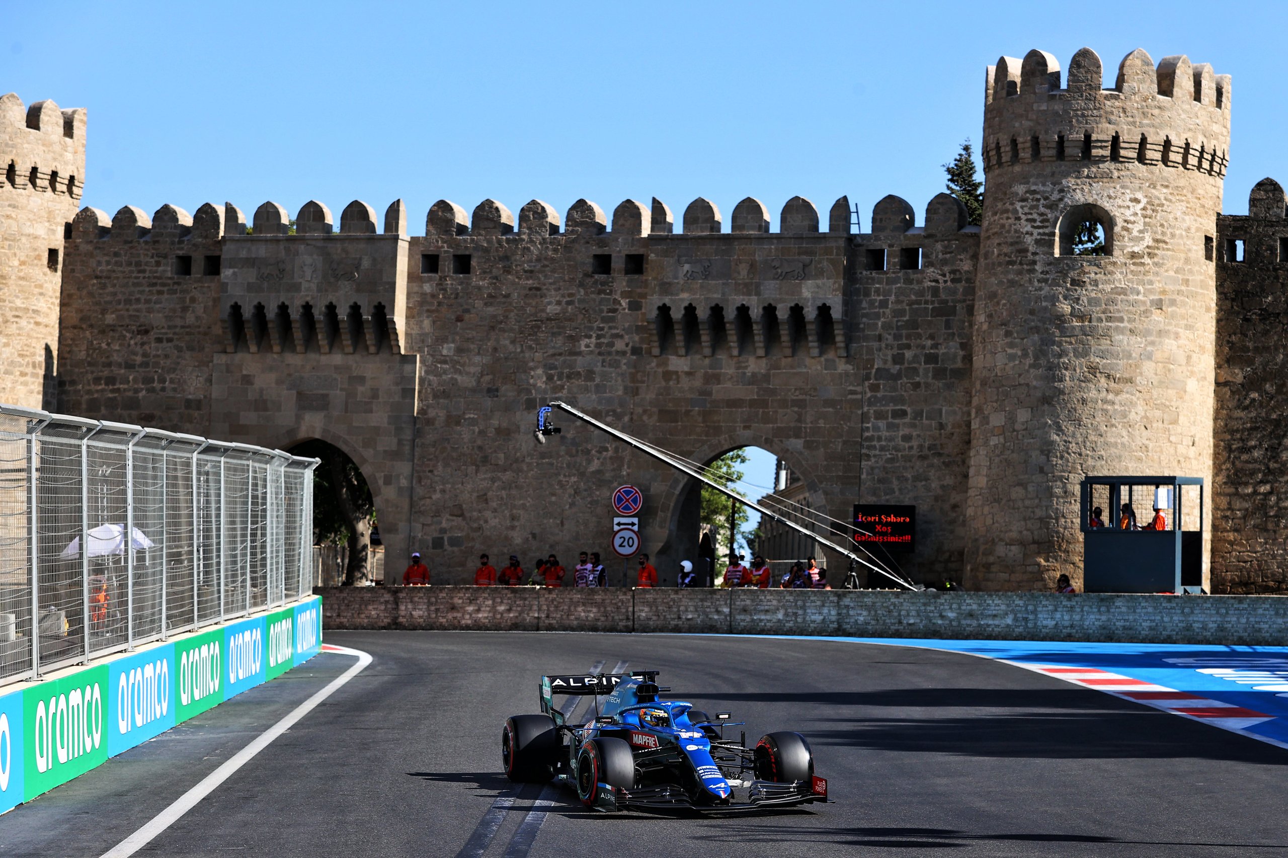 Alonso Offre Huit Précieux Points À Alpine F1 Team Sur L'Épreuve De Bakou 17 Alpine F1 Azebaijan Grand Prix Baku Alonso Ocon 2021 19 | Alonso Offre Huit Précieux Points À Alpine F1 Team Sur L'Épreuve De Bakou