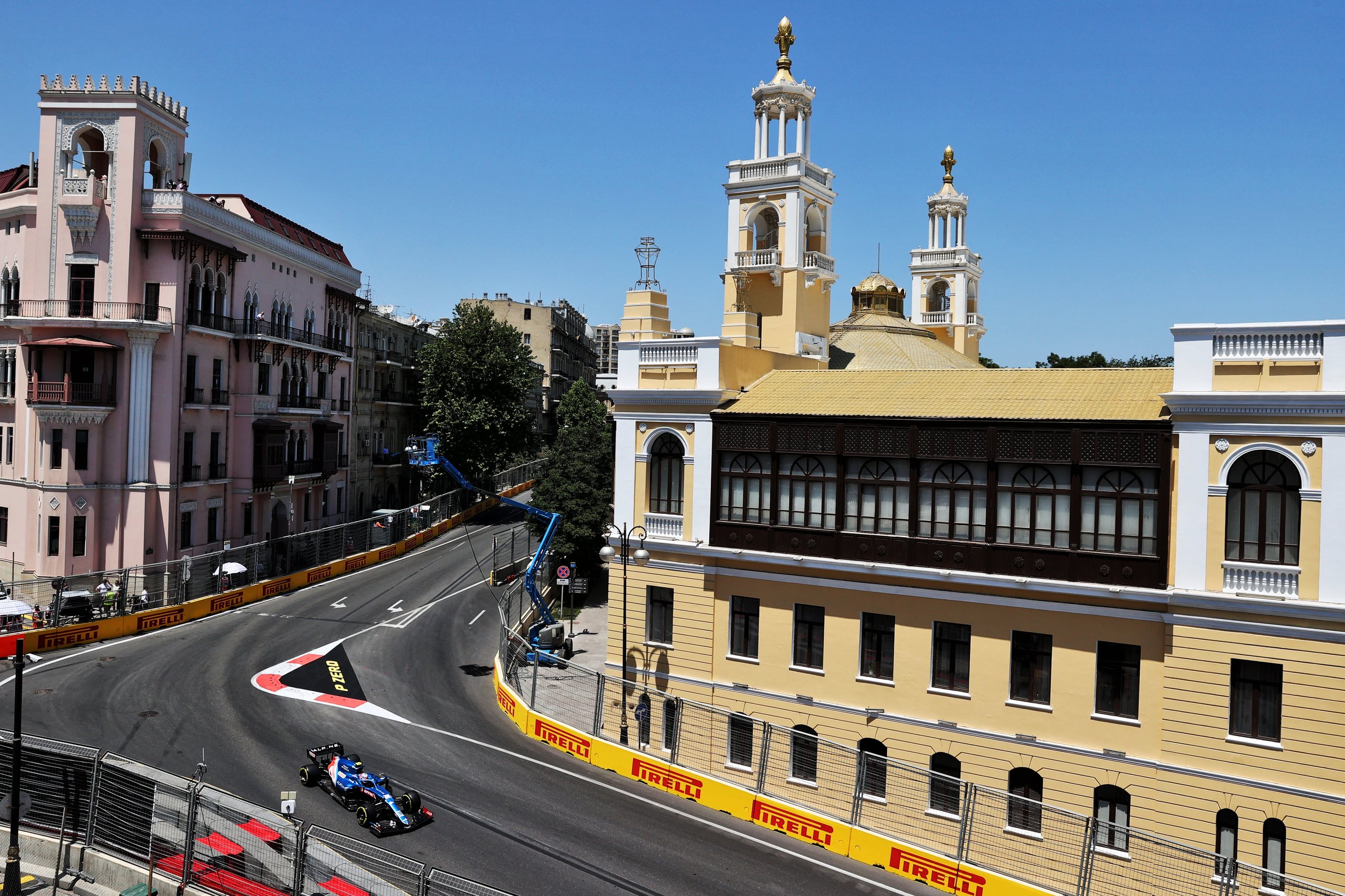 Alonso Offre Huit Précieux Points À Alpine F1 Team Sur L'Épreuve De Bakou 10 Alpine F1 Azebaijan Grand Prix Baku Alonso Ocon 2021 28 | Alonso Offre Huit Précieux Points À Alpine F1 Team Sur L'Épreuve De Bakou