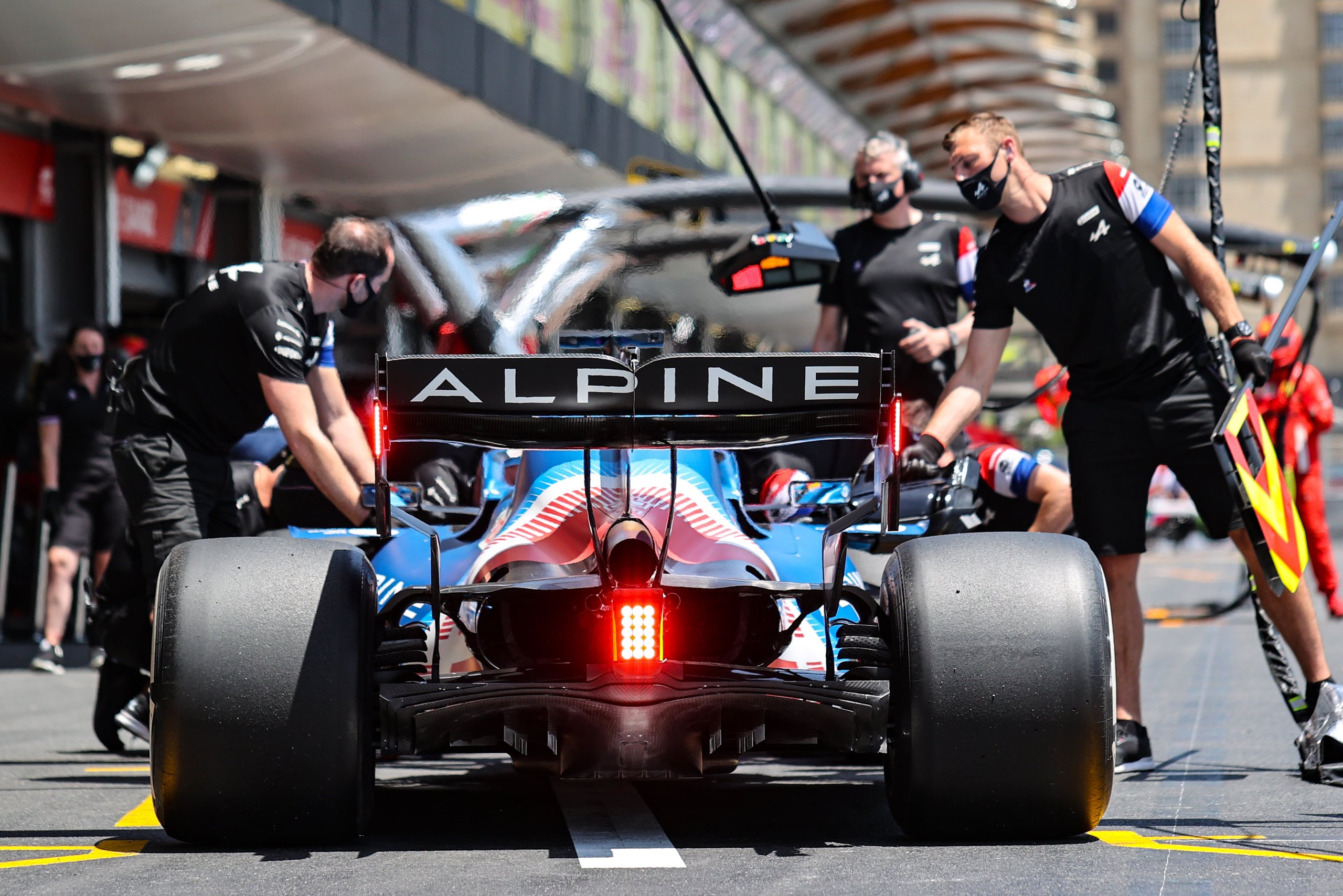Alonso Offre Huit Précieux Points À Alpine F1 Team Sur L'Épreuve De Bakou 5 Alpine F1 Azebaijan Grand Prix Baku Alonso Ocon 2021 40 | Alonso Offre Huit Précieux Points À Alpine F1 Team Sur L'Épreuve De Bakou