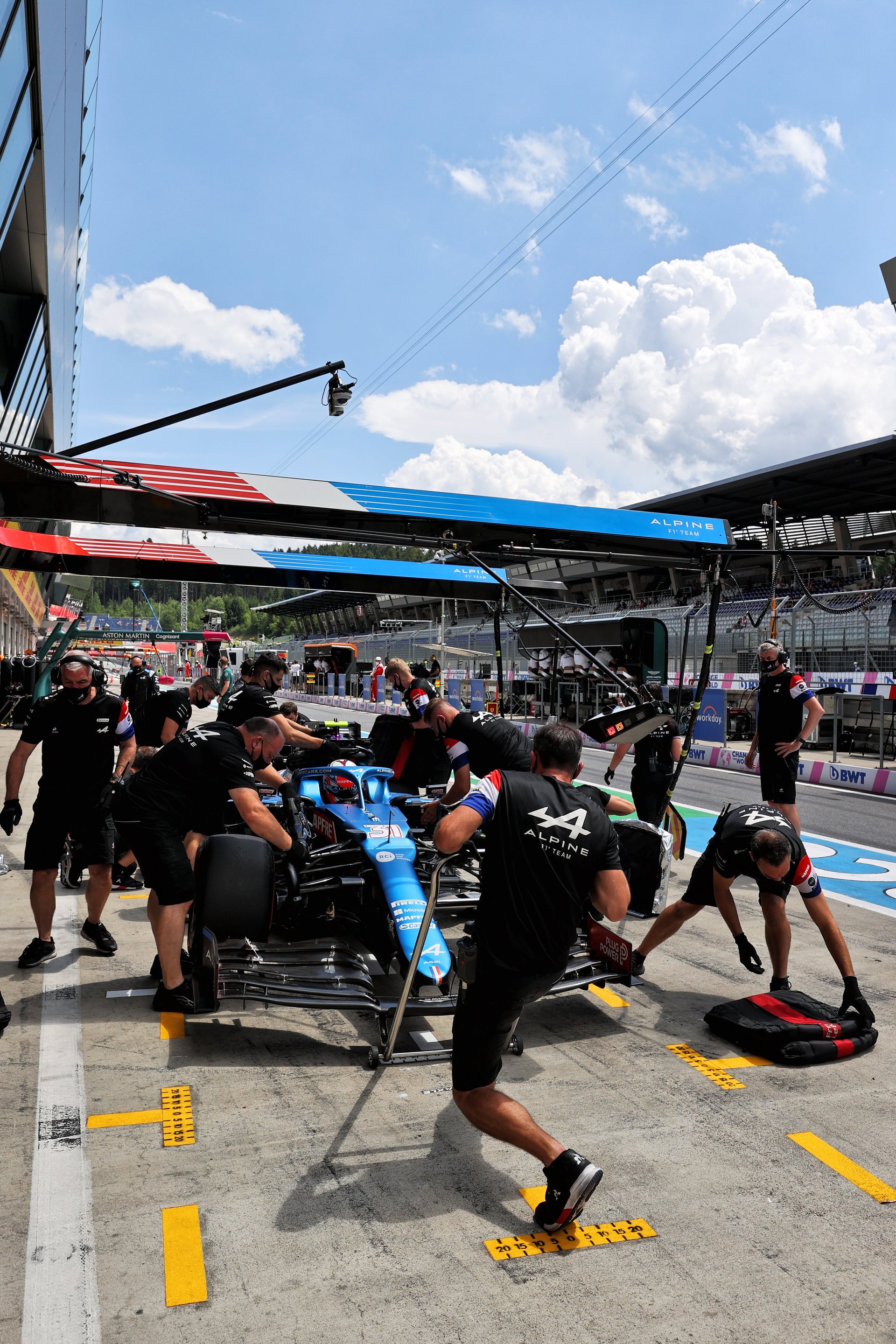 Alpine F1 : Alonso Réitère La Q3 Et Ocon Trébuche En Q1 À Spielberg 11 Alpine F1 Team Alonso Ocon Autriche Steiermark Grand Prix Spielberg A521 2021 26 Scaled | Alpine F1 : Alonso Réitère La Q3 Et Ocon Trébuche En Q1 À Spielberg