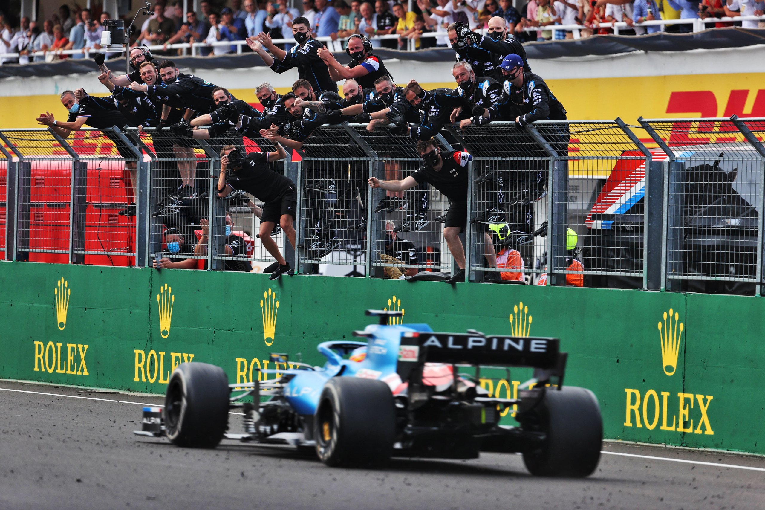 Première Victoire Pour Alpine Et Esteban Ocon