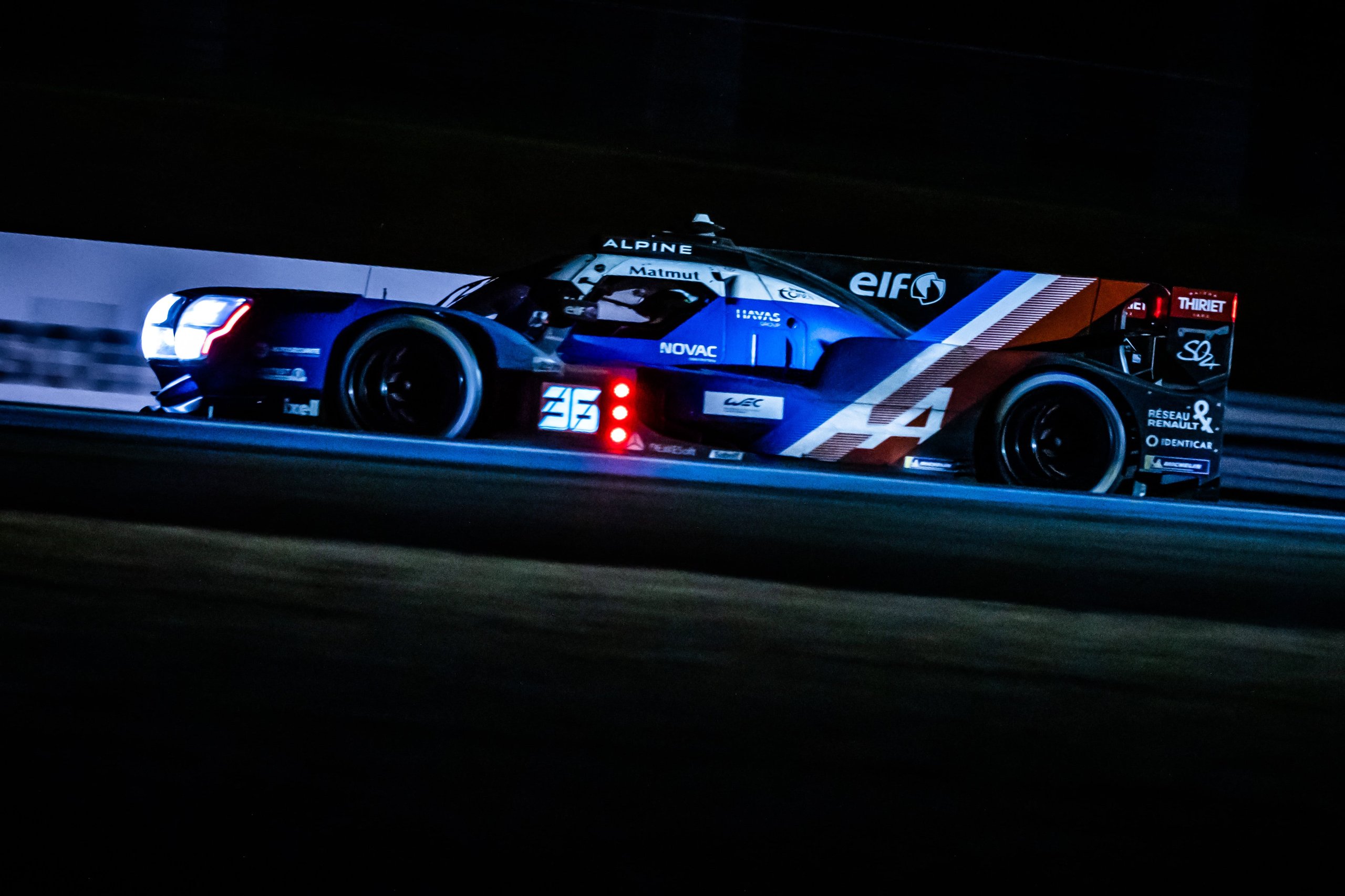 Alpine Monte Sur La 3Ème Marche Du Podium Aux 24 Heures Du Mans 2021 7 Alpine Monte Sur La Troisieme Marche Du Podium Aux 24 Heures Du Mans 2021 2 | Alpine Monte Sur La 3Ème Marche Du Podium Aux 24 Heures Du Mans 2021