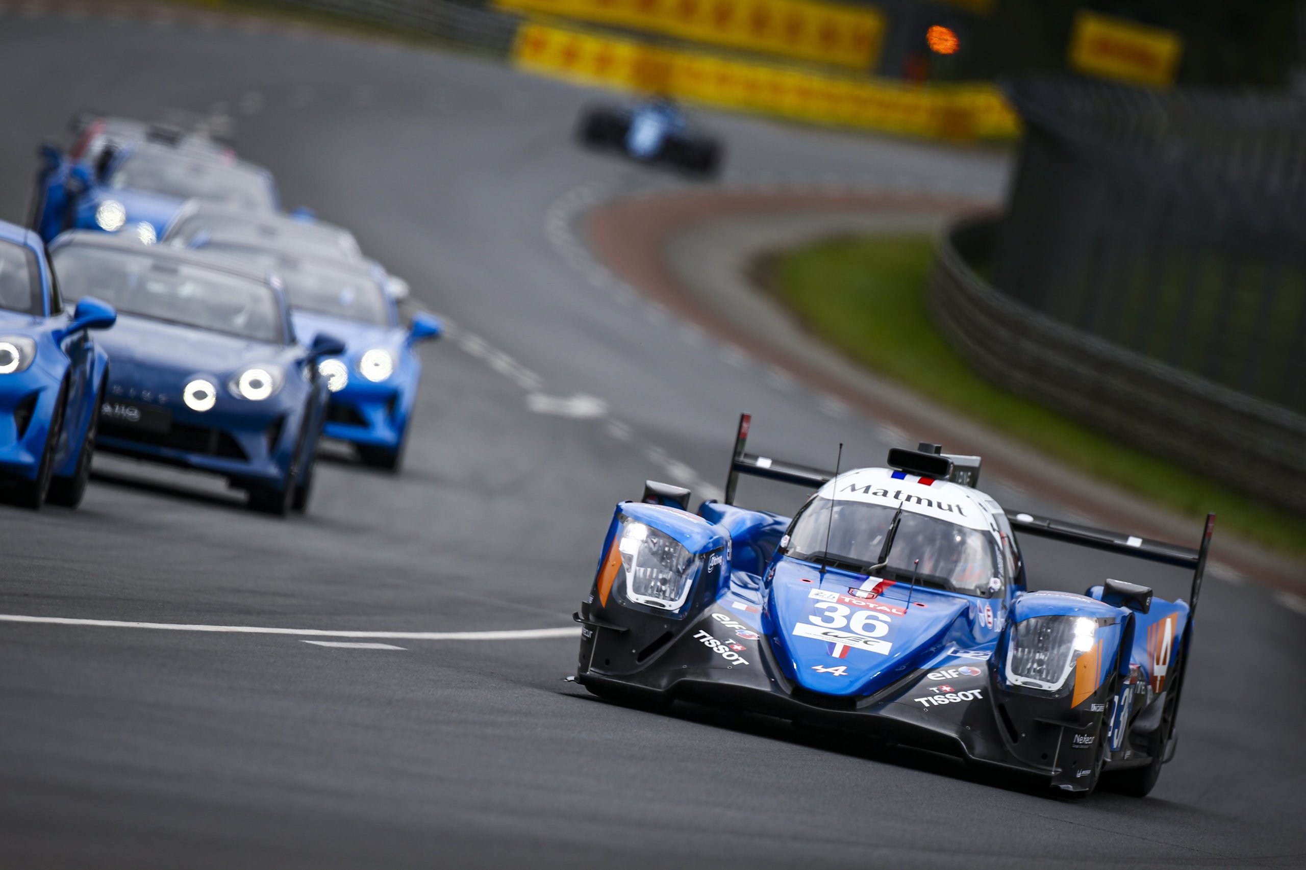 Une F1 Aux 24H Du Mans Et Une Parade Imprégnée De Passion 7 Une F1 Aux 24H Du Mans Et Une Parade Impregnee De Passion 3 | Une F1 Aux 24H Du Mans Et Une Parade Imprégnée De Passion