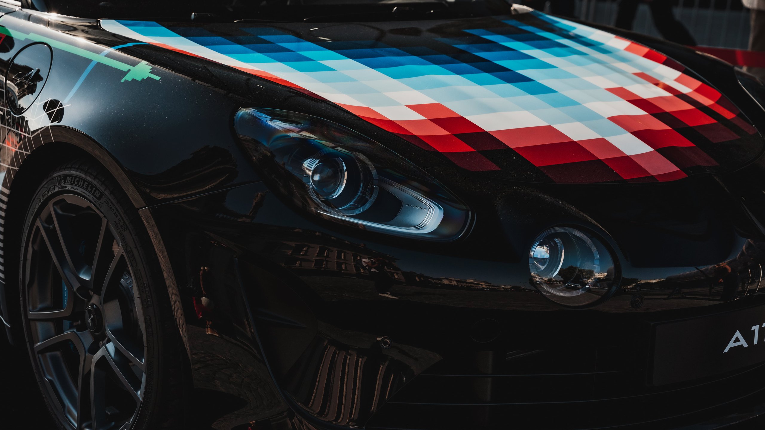 A La Rencontre De L'Alpine A110 X Felipe Pantone Au Art Paris 35 Alpine A110 X Pantone Grand Plalais Ephemere 2 | A La Rencontre De L'Alpine A110 X Felipe Pantone Au Art Paris