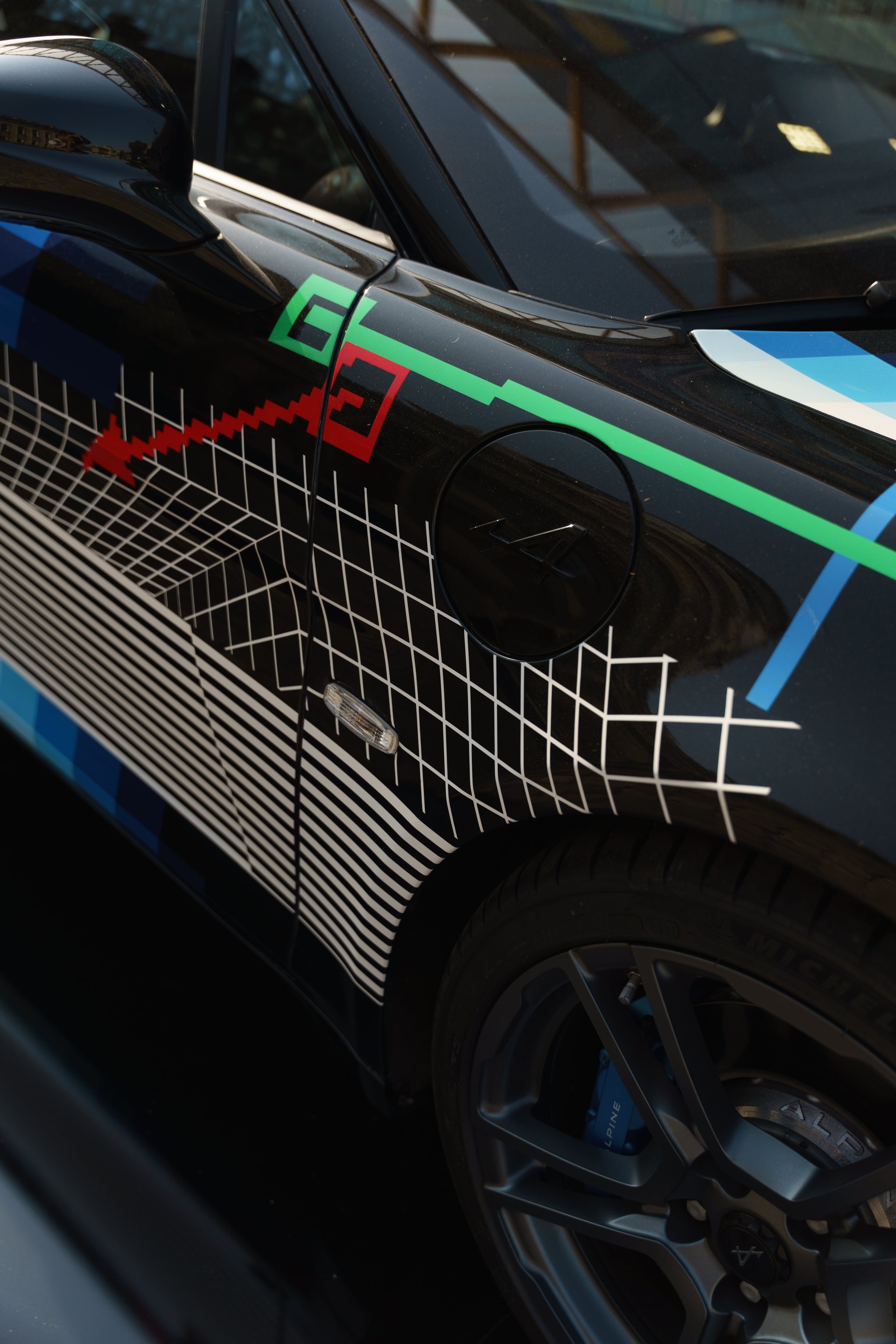 A La Rencontre De L'Alpine A110 X Felipe Pantone Au Art Paris 32 Alpine A110 X Pantone Grand Plalais Ephemere 5 | A La Rencontre De L'Alpine A110 X Felipe Pantone Au Art Paris