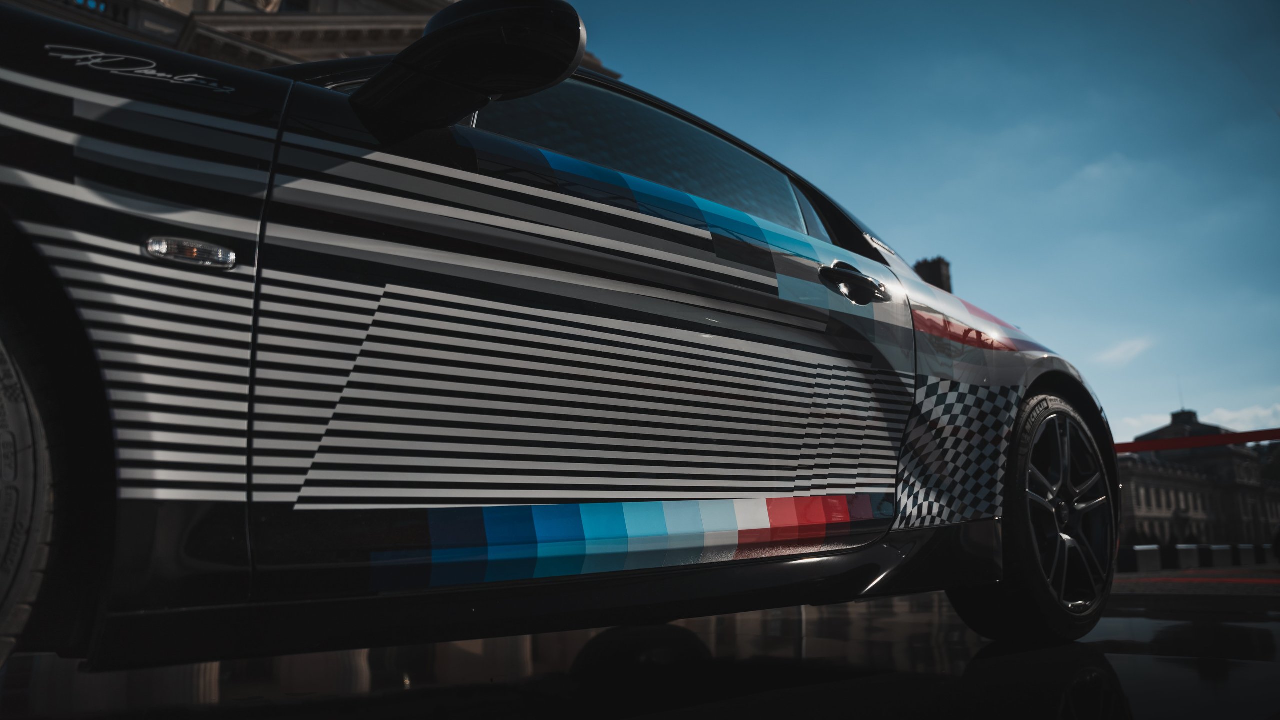 A La Rencontre De L'Alpine A110 X Felipe Pantone Au Art Paris 30 Alpine A110 X Pantone Grand Plalais Ephemere 7 | A La Rencontre De L'Alpine A110 X Felipe Pantone Au Art Paris
