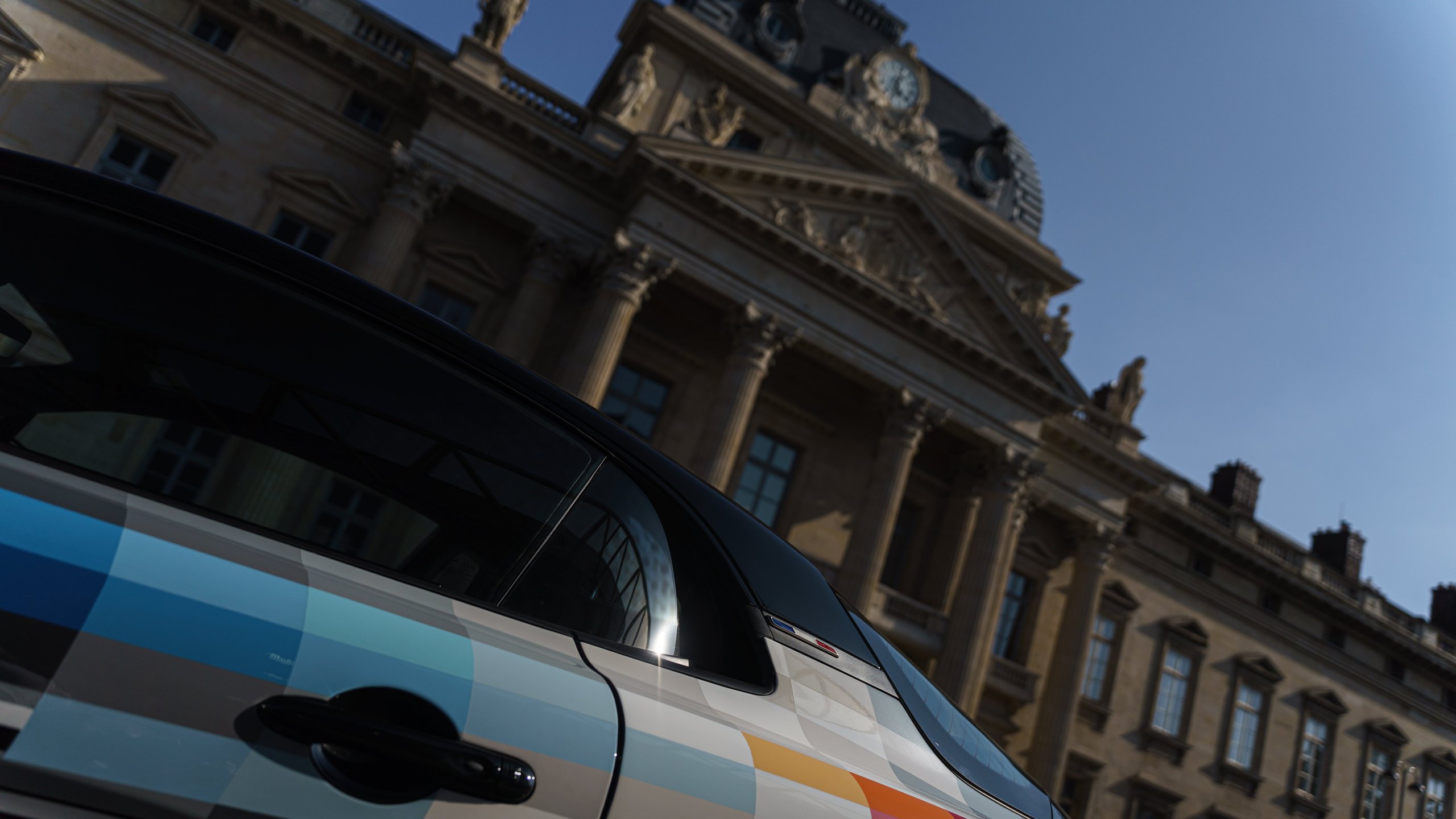 A La Rencontre De L'Alpine A110 X Felipe Pantone Au Art Paris 29 A110 X Felipe Pantone
