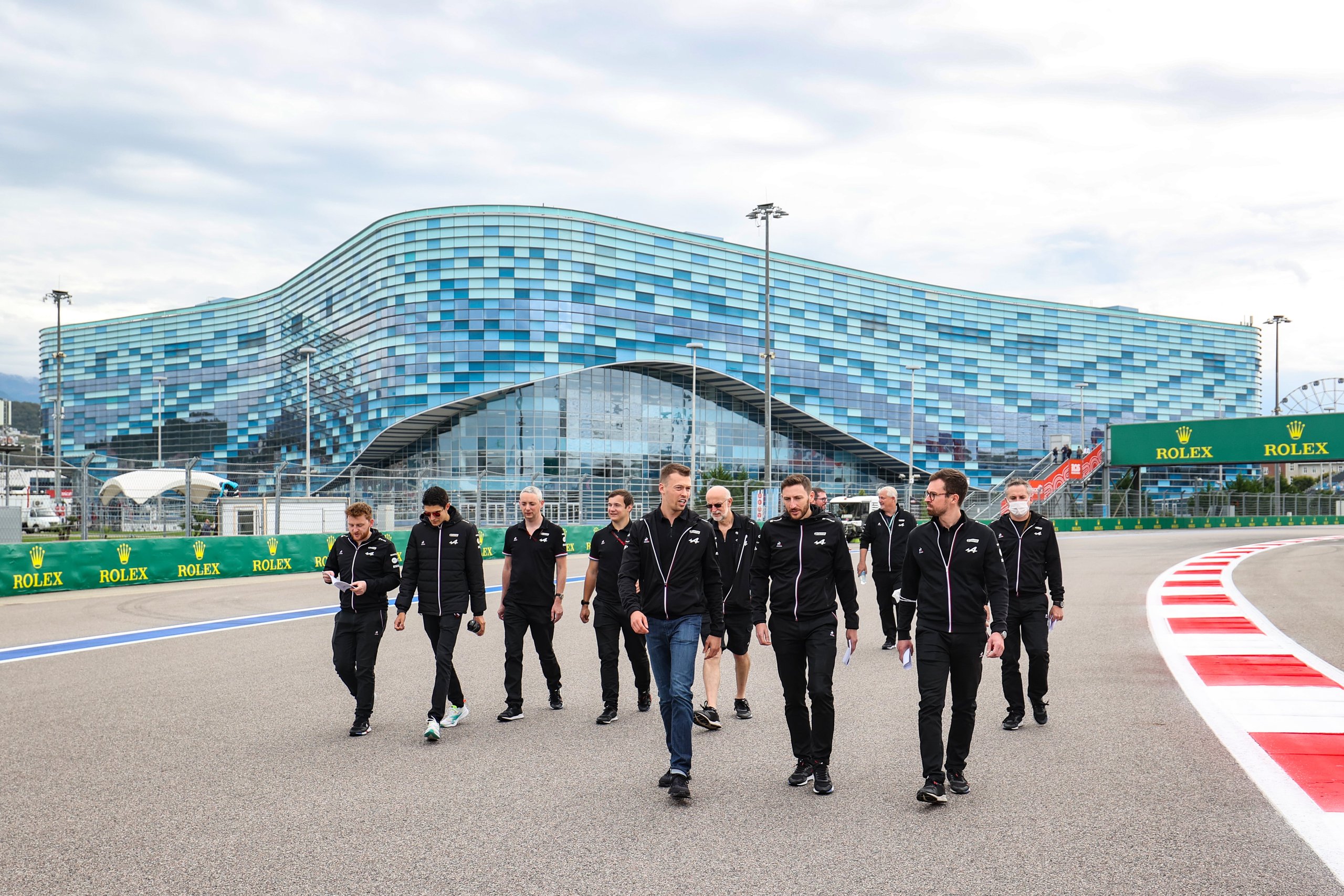 Alpine F1 Team Sotchi Russia A521 Alonso Ocon 2021 1 | P6 Pour Alpine F1 Team Et Alonso En Russie