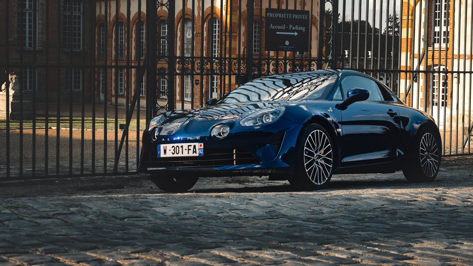 Alpine A110 Légende Gt 2021 - Essai Les Alpinistes