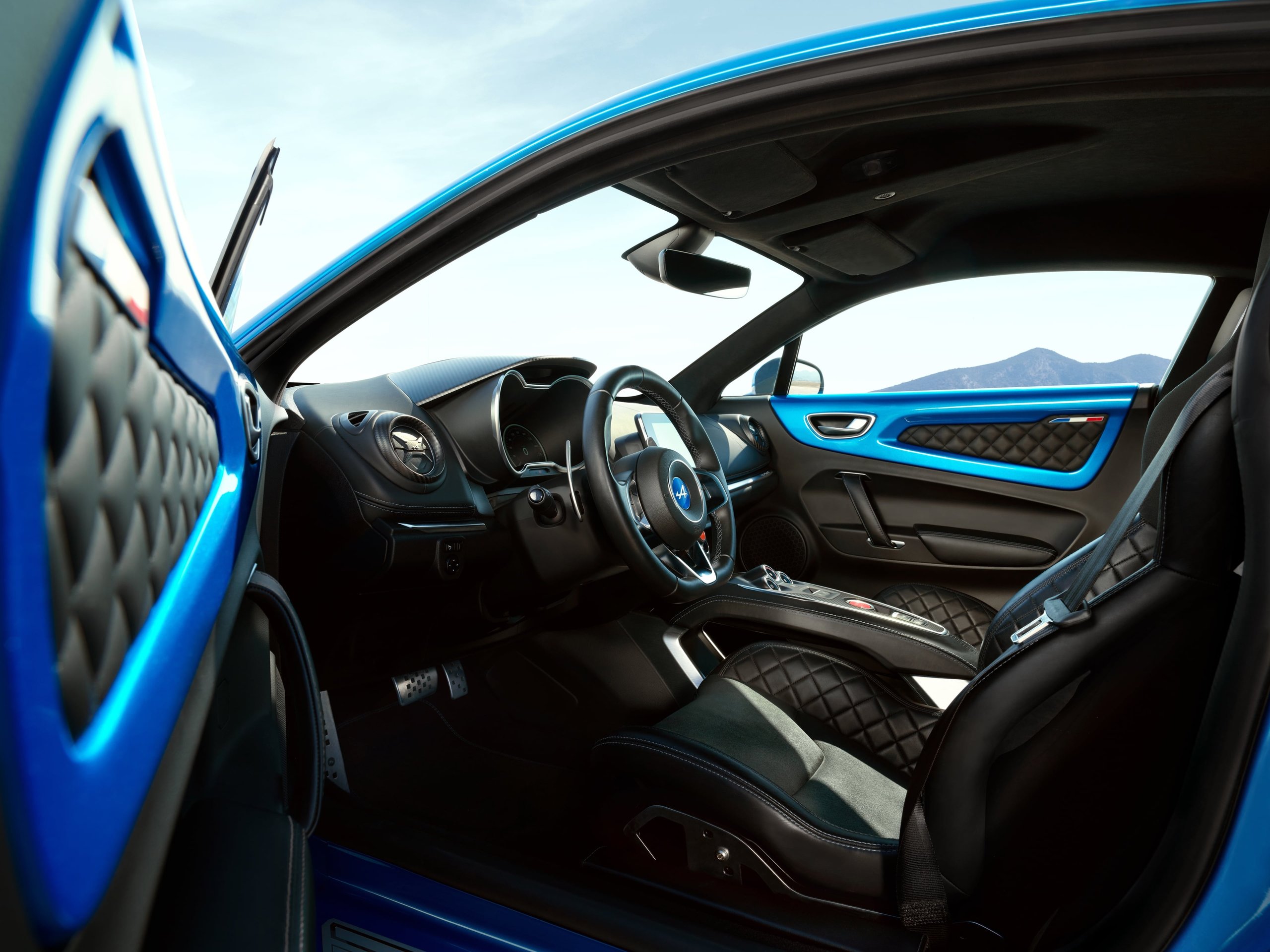 Alpine A110 Originelle Pour Ouvrir La Gamme 2022 5 Les Alpinistes A110S 2022 Gt Original Reveal 0008 | Alpine A110 Originelle Pour Ouvrir La Gamme 2022