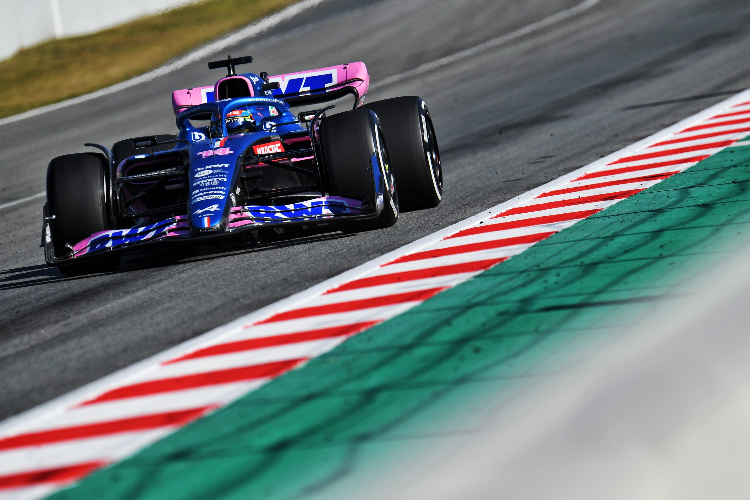 Bwt Alpine F1 Team : Fernando Alonso Effectue 129 Tours Au Shakedown Avec L'Alpine A522 À Barcelone 3 Bwt Alpine F1 Team Shakedown Barcelona A522 Fernando Alonso 2022