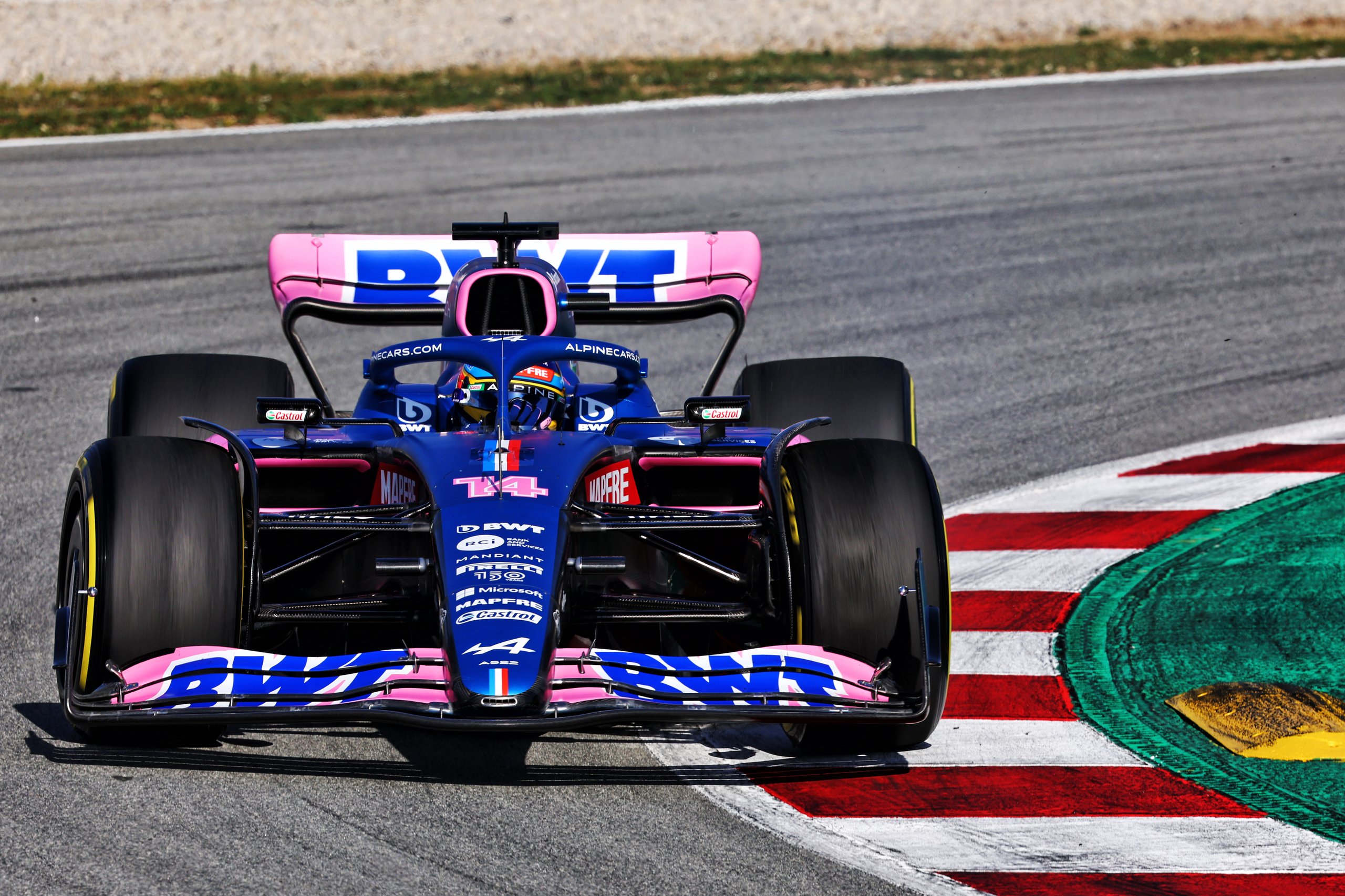 Bwt Alpine F1 Team : Fernando Alonso Effectue 129 Tours Au Shakedown Avec L'Alpine A522 À Barcelone 6 Bwt Alpine F1 Team Shakedown Barcelona A522 Fernando Alonso 2022