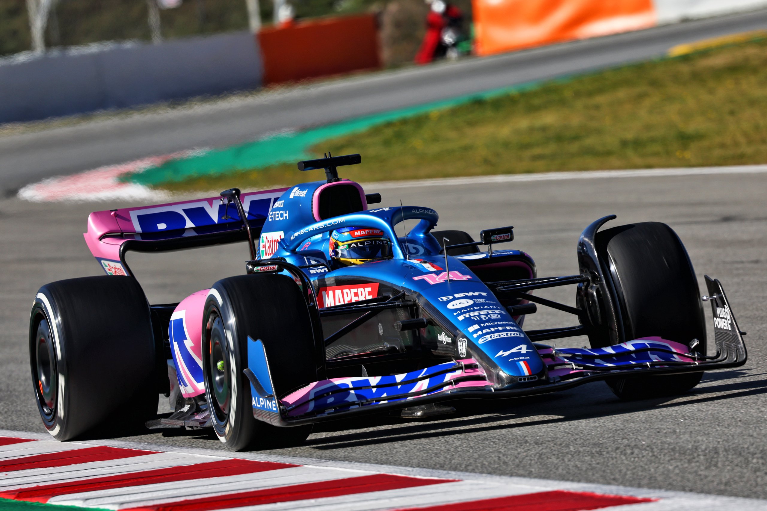 Bwt Alpine F1 Team : Fernando Alonso Effectue 129 Tours Au Shakedown Avec L'Alpine A522 À Barcelone 8 Bwt Alpine F1 Team Shakedown Barcelona A522 Fernando Alonso 2022 6 | Bwt Alpine F1 Team : Fernando Alonso Effectue 129 Tours Au Shakedown Avec L'Alpine A522 À Barcelone