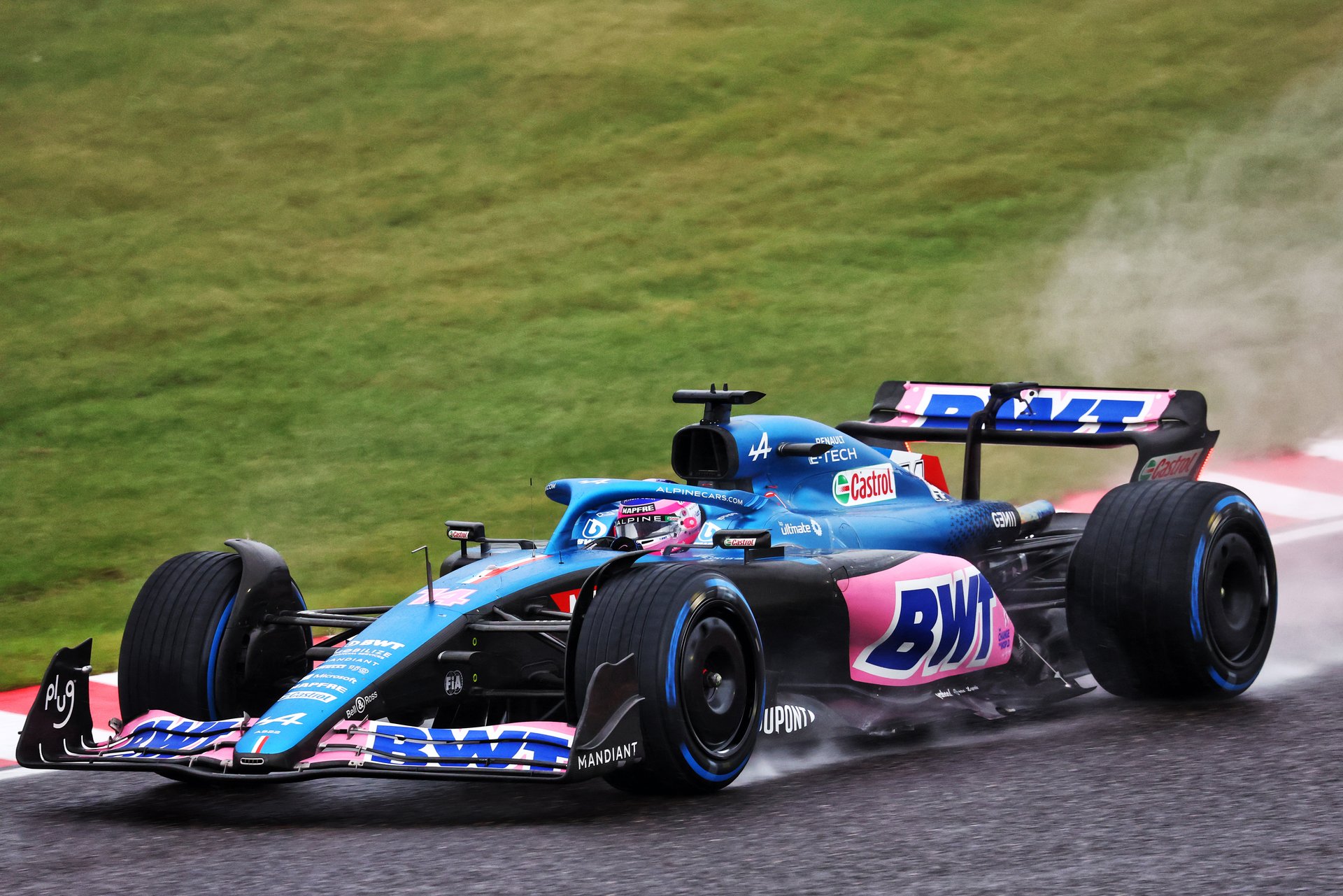 Alpine F1 Team A522 Esteban Ocon Fernando Alonso Suzuka 2022