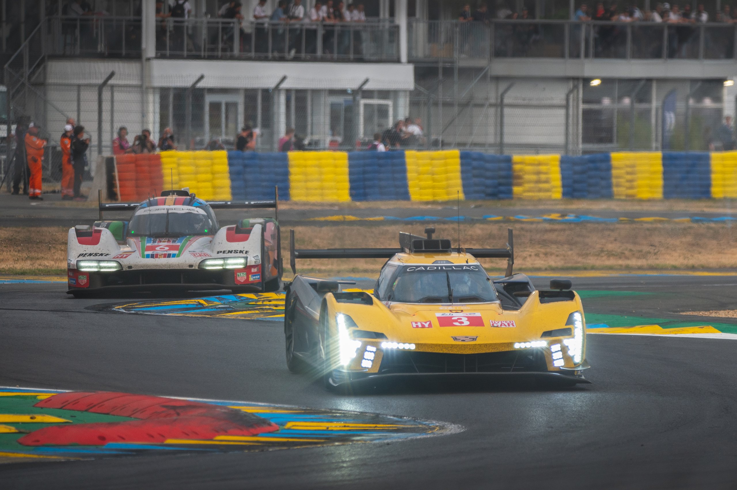 Alpine Elf Endurance Team : Une Remontée Spectaculaire Aux 24 Heures Du Mans 2023 28 Les Alpinistes 24H Du Mans Centenaire 19 | Alpine Elf Endurance Team : Une Remontée Spectaculaire Aux 24 Heures Du Mans 2023