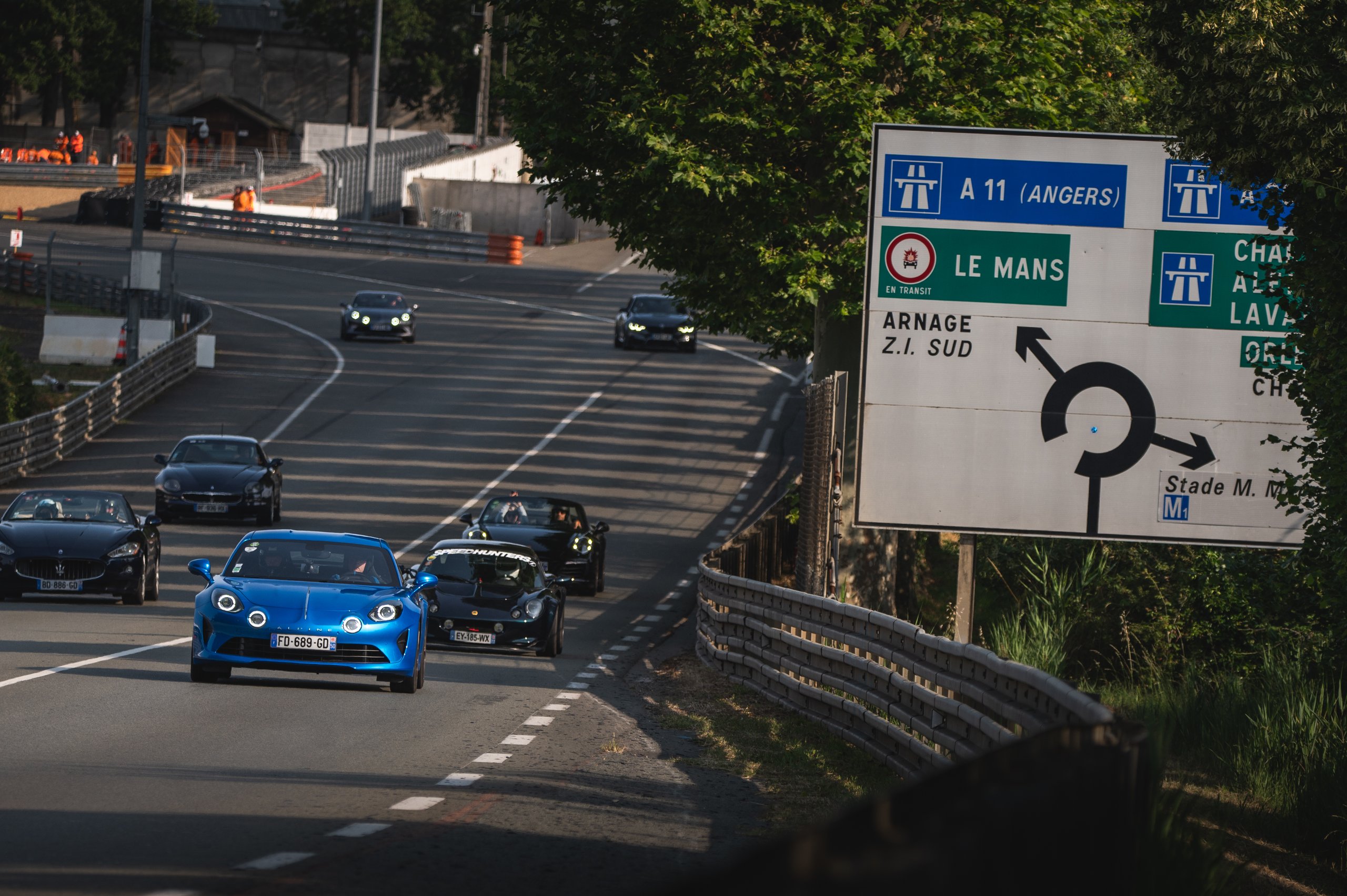 Les Alpinistes Le Mans Classic Pea Autos Alpine A110 A210 A220 16 | Rétrospective Au Mans Classic 2023 : Une Célébration Centenaire De L'Histoire Automobile Et Des Alpine À L'Honneur