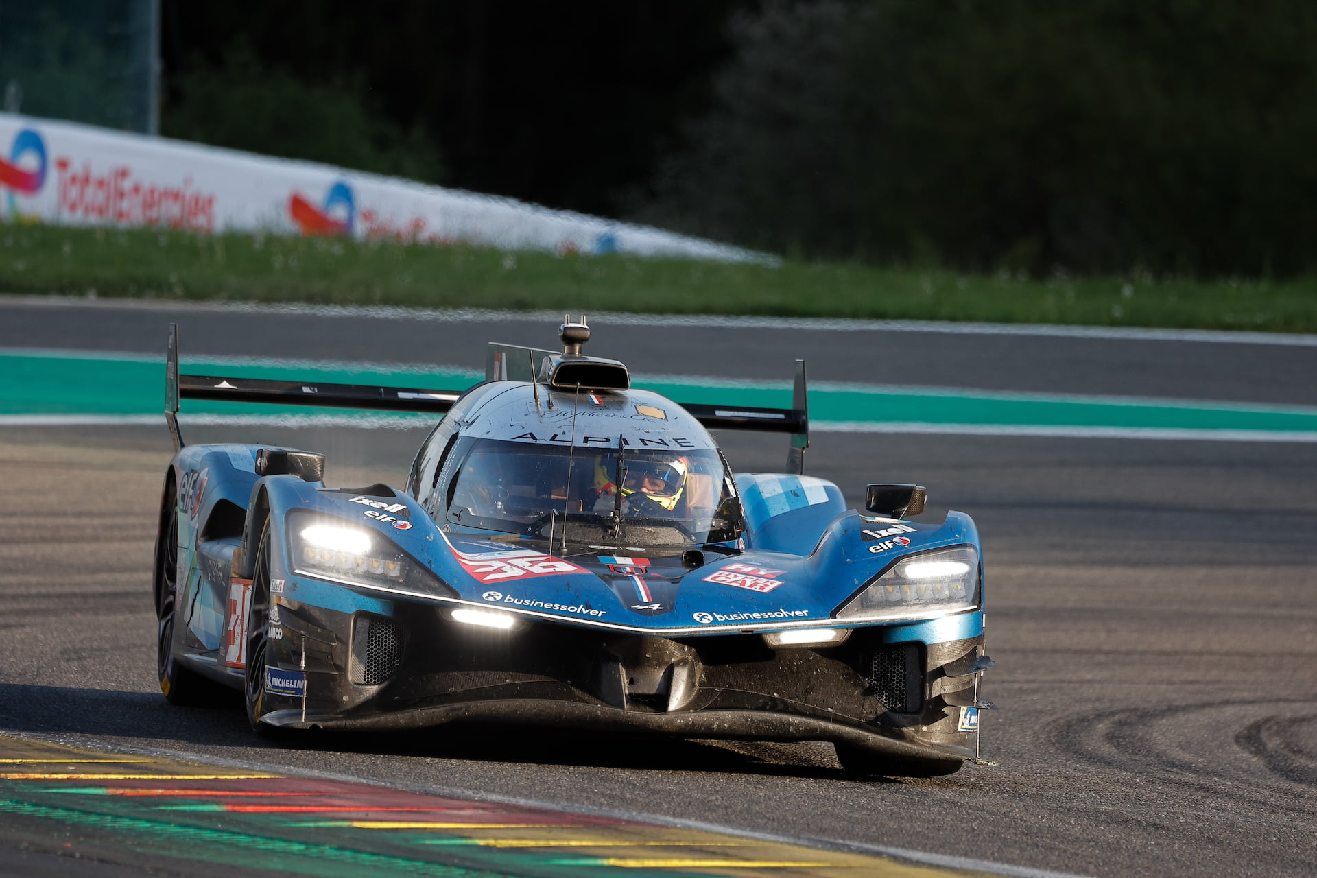 Alpine Endurance Team Se Montre À Spa : Un Prélude Aux 24 Heures Du Mans 11 Alpine Endurance Team A424 Lapierre Vaxiviere Milesi Gounon Schumacher 6 Heures De Spa Wec 2024 Hypercar