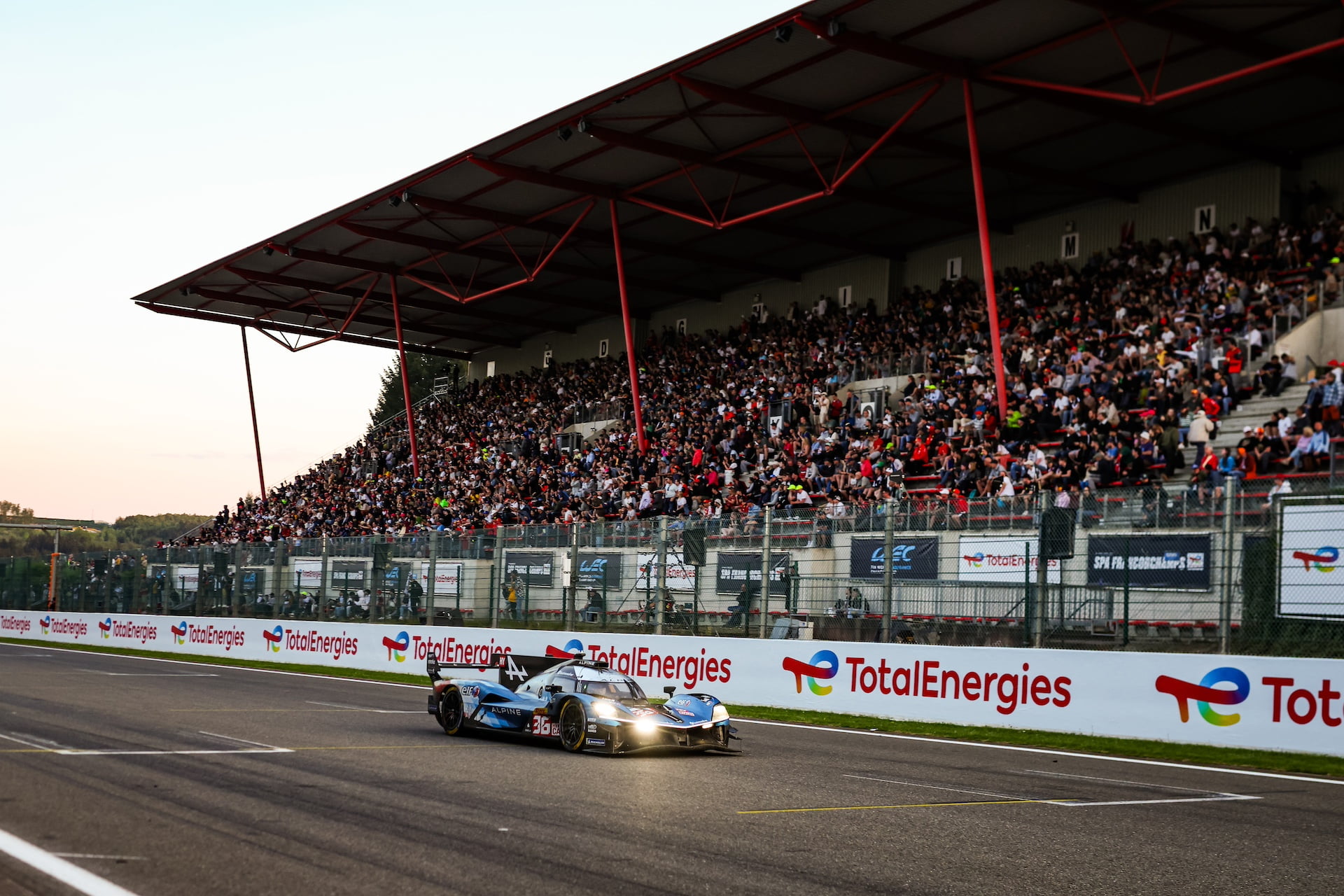 Alpine Endurance Team Se Montre À Spa : Un Prélude Aux 24 Heures Du Mans 8 Alpine Endurance Team A424 Lapierre Vaxiviere Milesi Gounon Schumacher 6 Heures De Spa Wec 2024 Hypercar