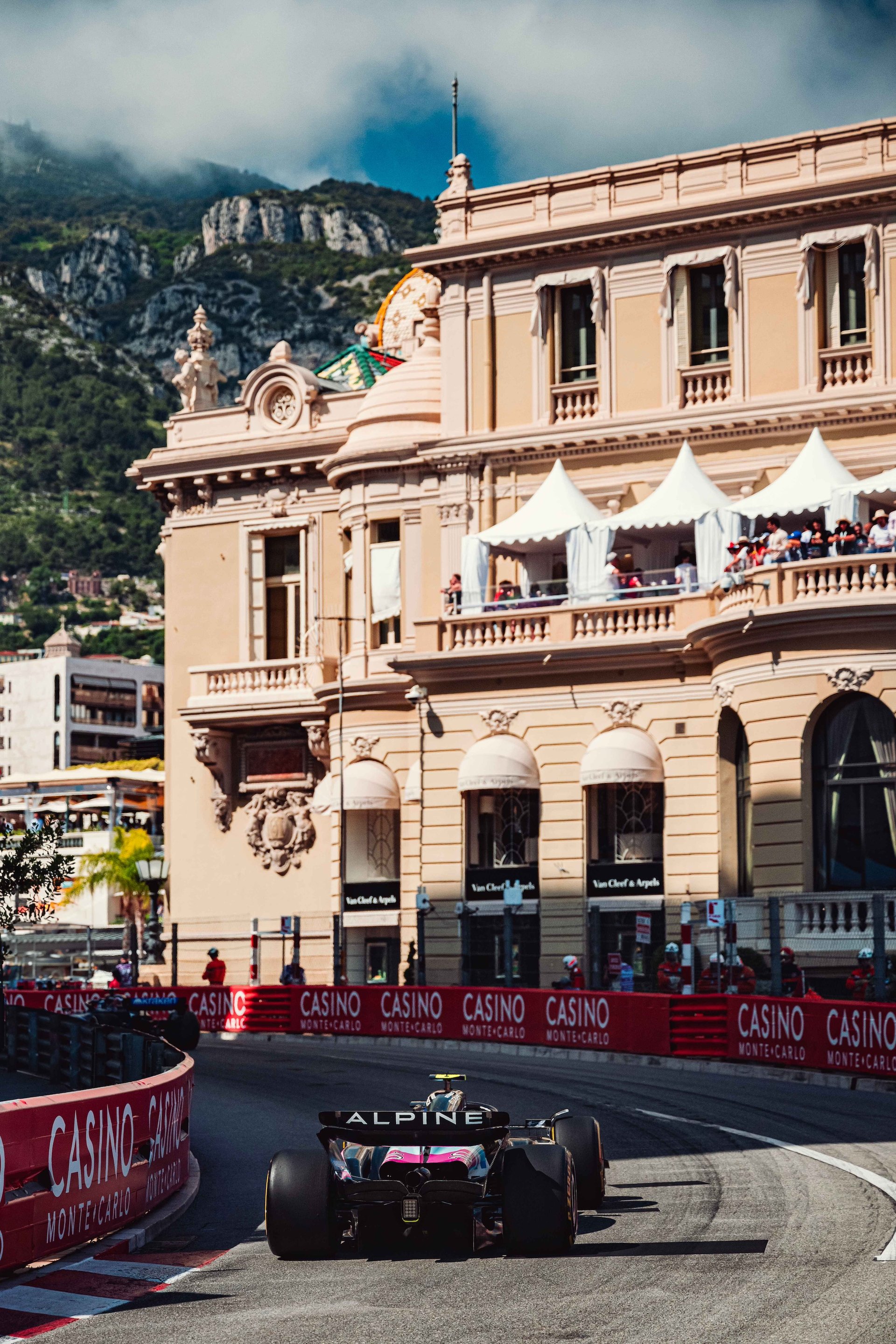 Alpine F1 Team Esteban Ocon Pierre Gasly Course Grand Prix Monaco 2024 A524
