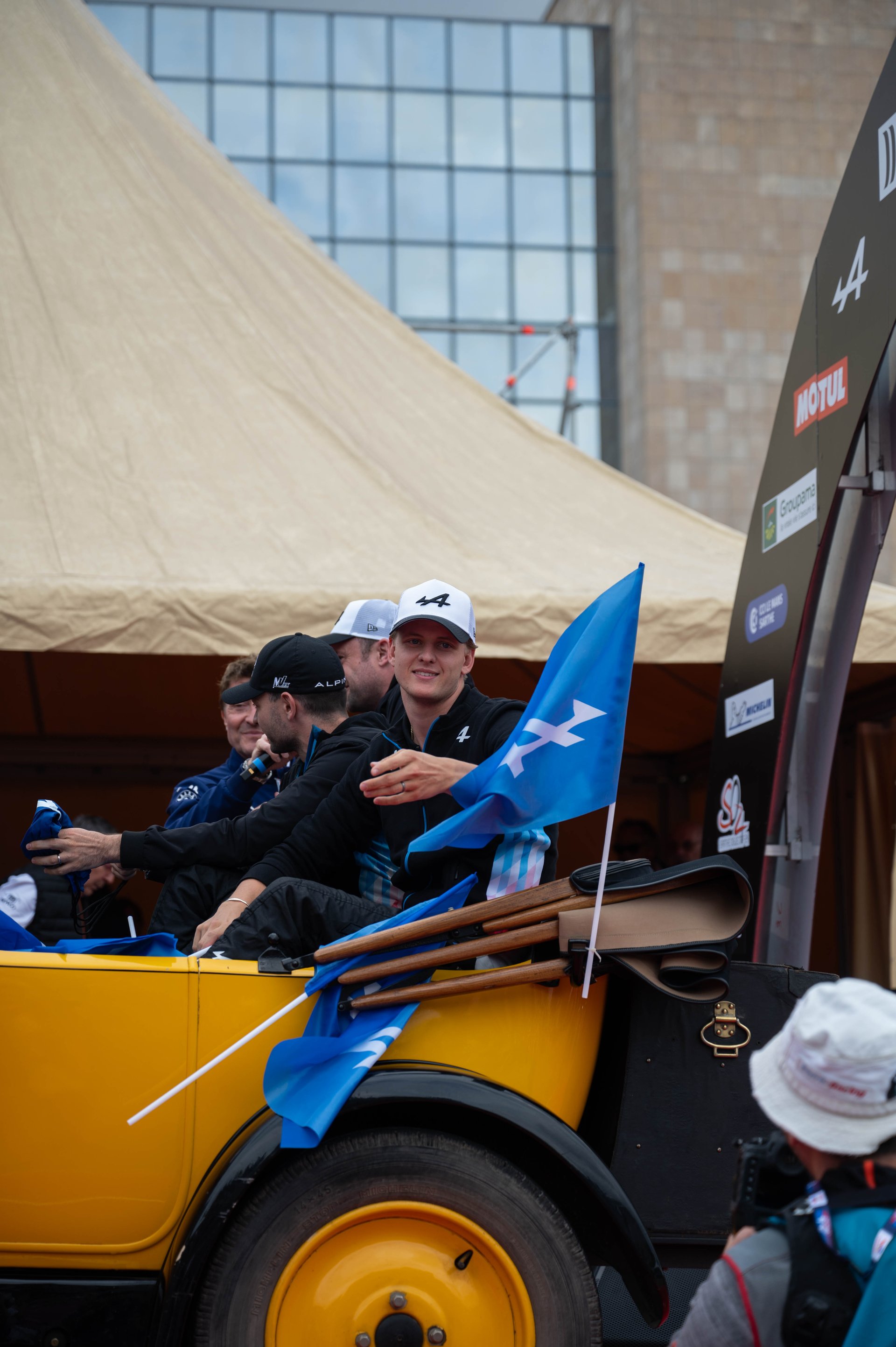 Cinq Jours Au Cœur D’alpine Et De L’alpine Endurance Team : Immersion Aux 24 Heures Du Mans 2024 16 Les Alpinistes 24 Heures Du Mans 2024 Pea Photos