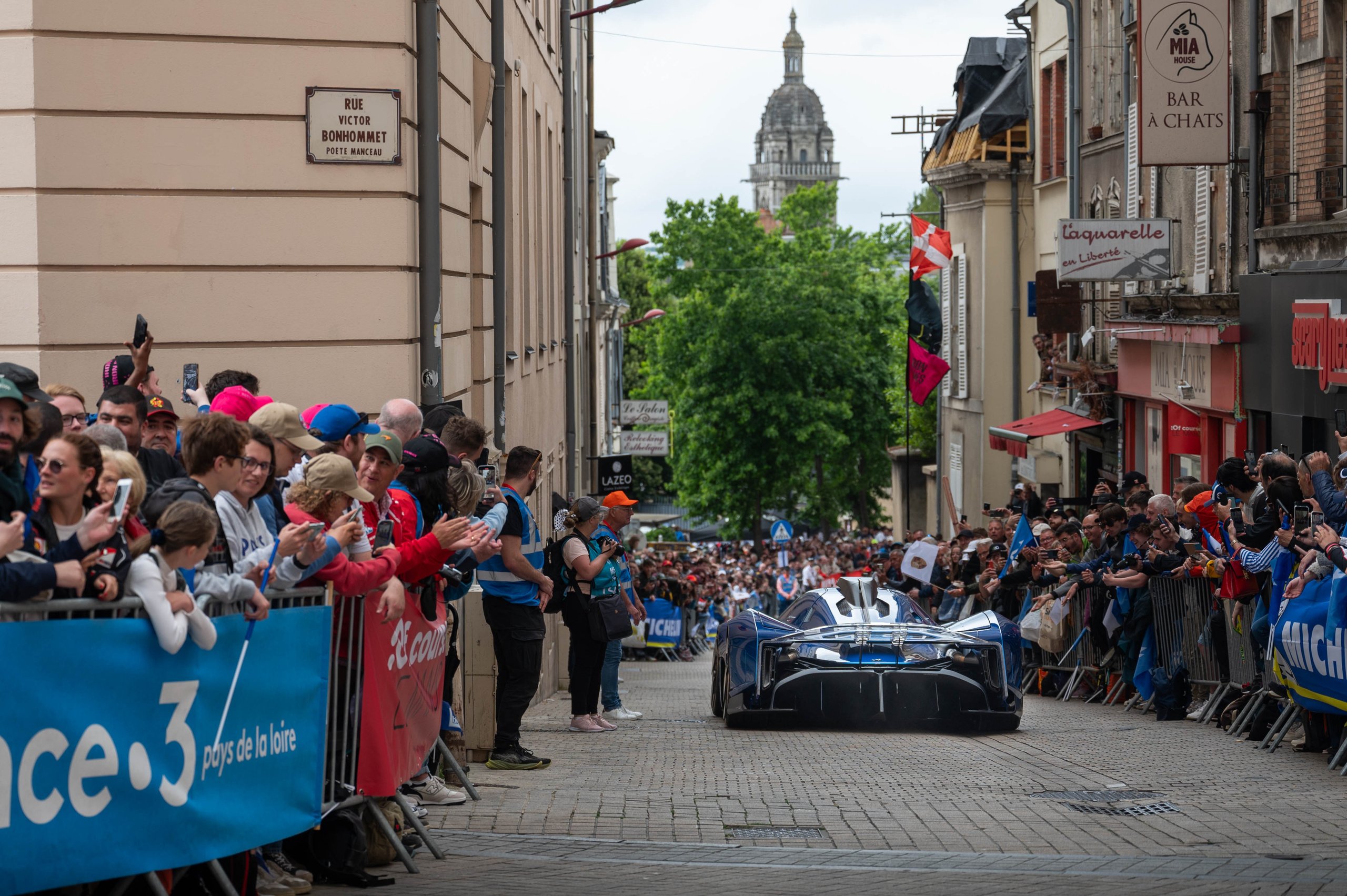Cinq Jours Au Cœur D’alpine Et De L’alpine Endurance Team : Immersion Aux 24 Heures Du Mans 2024 13 Les Alpinistes 24 Heures Du Mans 2024 Pea Photos