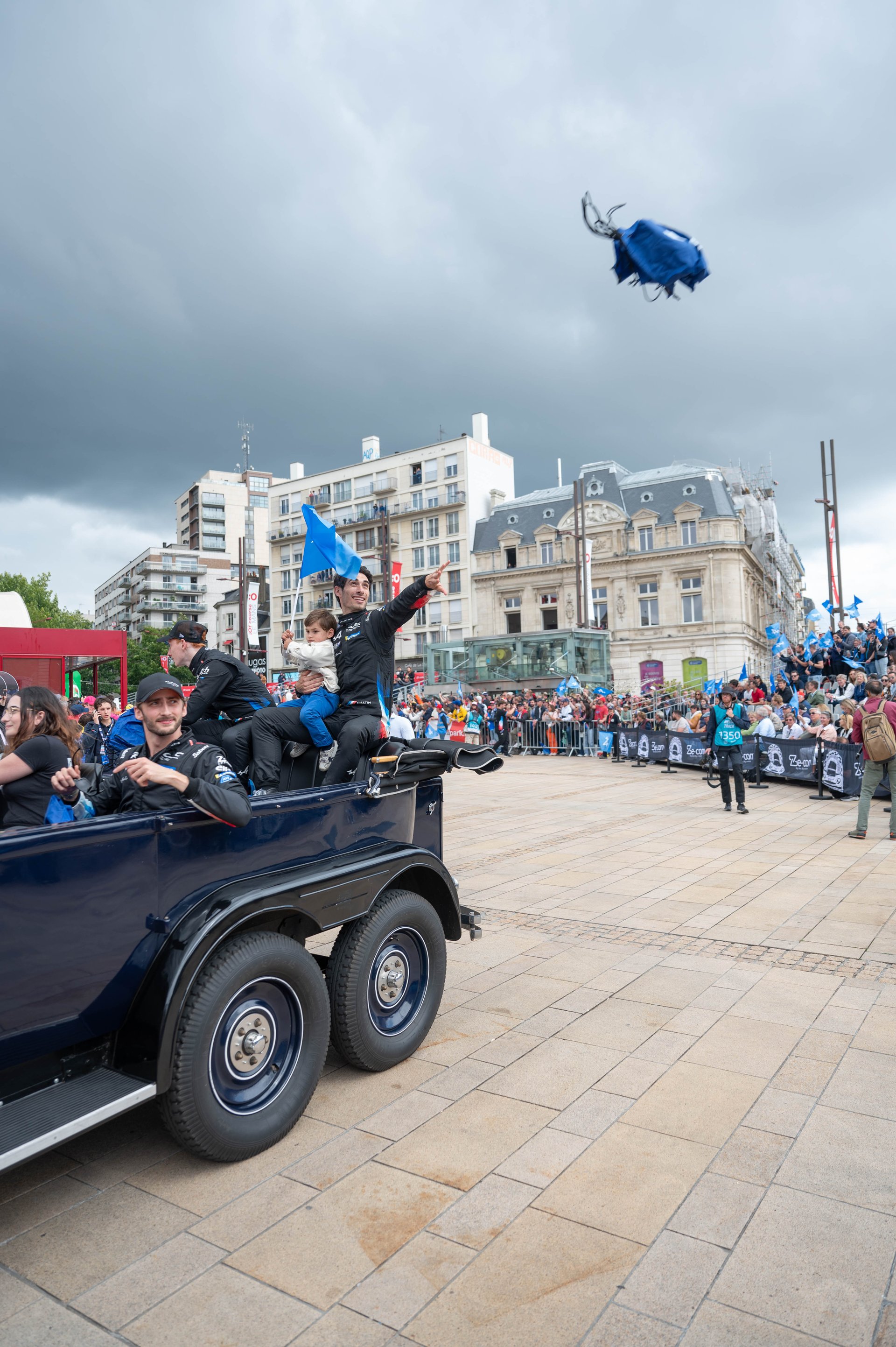 Cinq Jours Au Cœur D’alpine Et De L’alpine Endurance Team : Immersion Aux 24 Heures Du Mans 2024 12 Les Alpinistes 24 Heures Du Mans 2024 Pea Photos