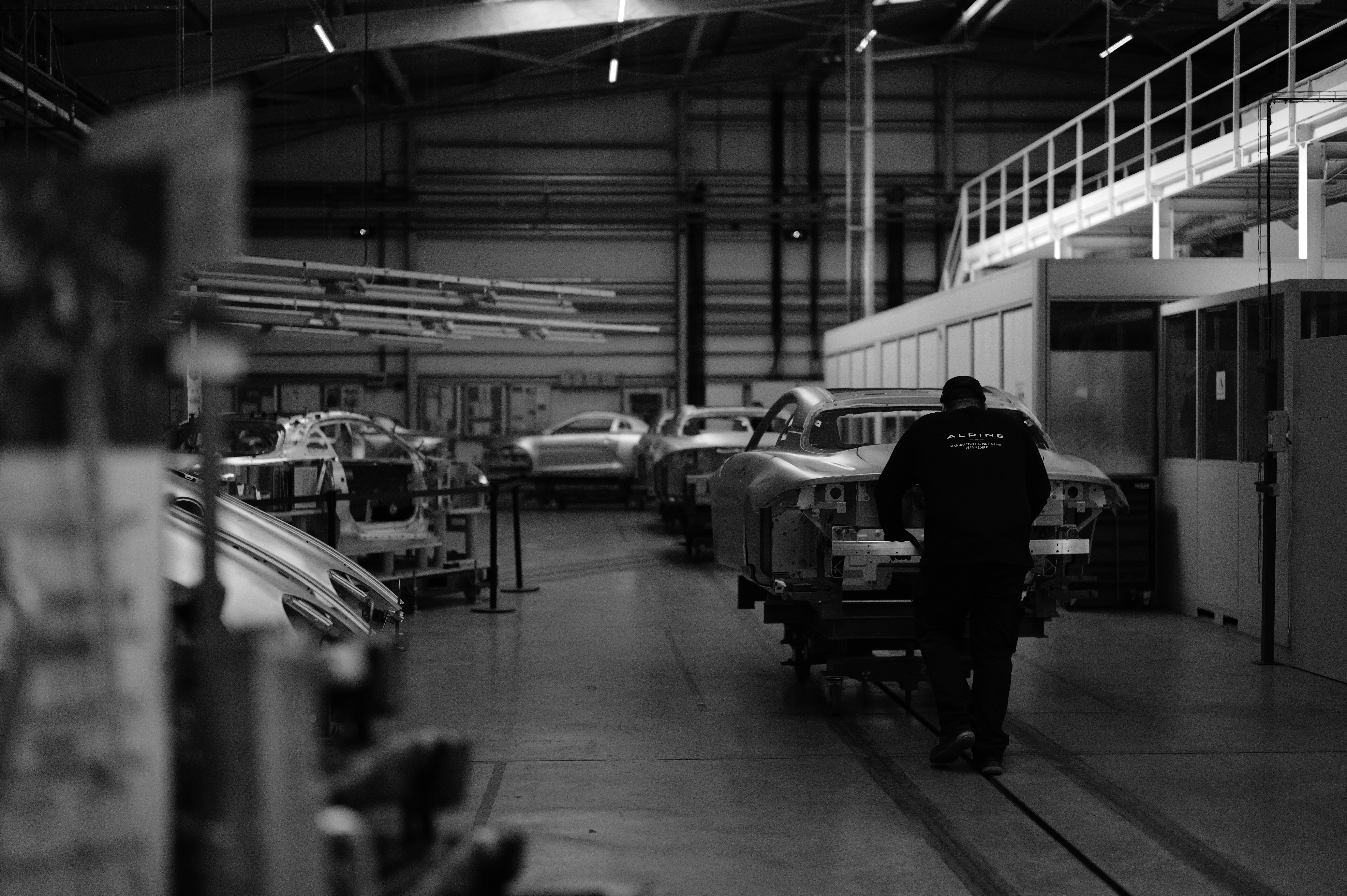 L1021261 | De Felipe Pantone À Mathieu Cesar, Le Voyage Artistique De L'Alpine A110 Continu