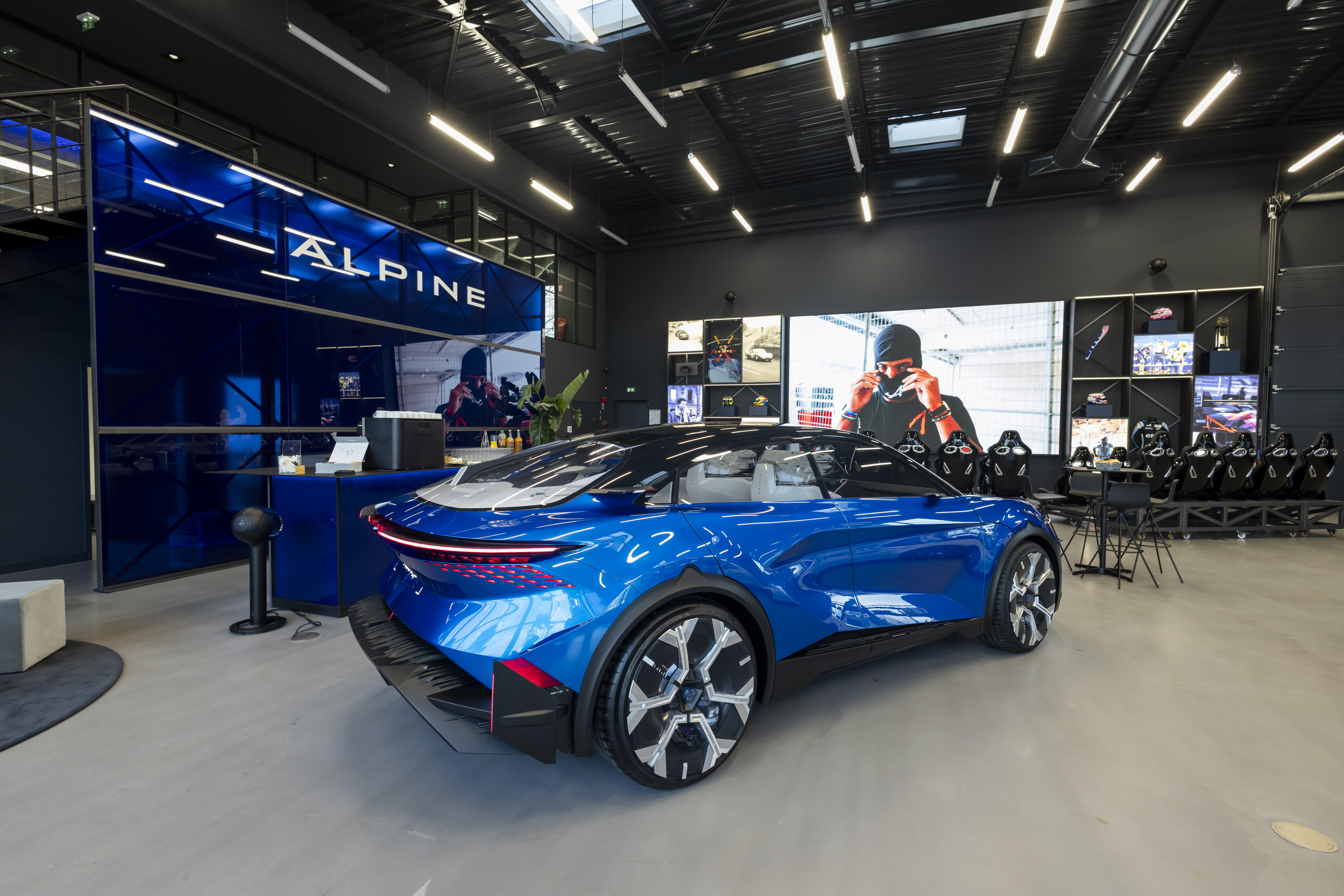 La Piste Bleue Alpine 7 Mars 2025 ©Cetadi Prod 4 | La Piste Bleue : Ou Comment Réellement Prendre En Main Son A110 Sereinement.