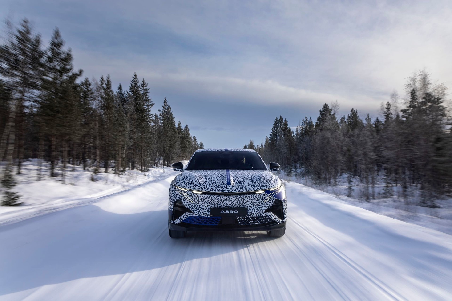 Alpine A390 Electrique 2025 9 | Alpine A390 : La Sportive Électrique Défie Le Froid Polaire Avant Sa Révélation Mondiale