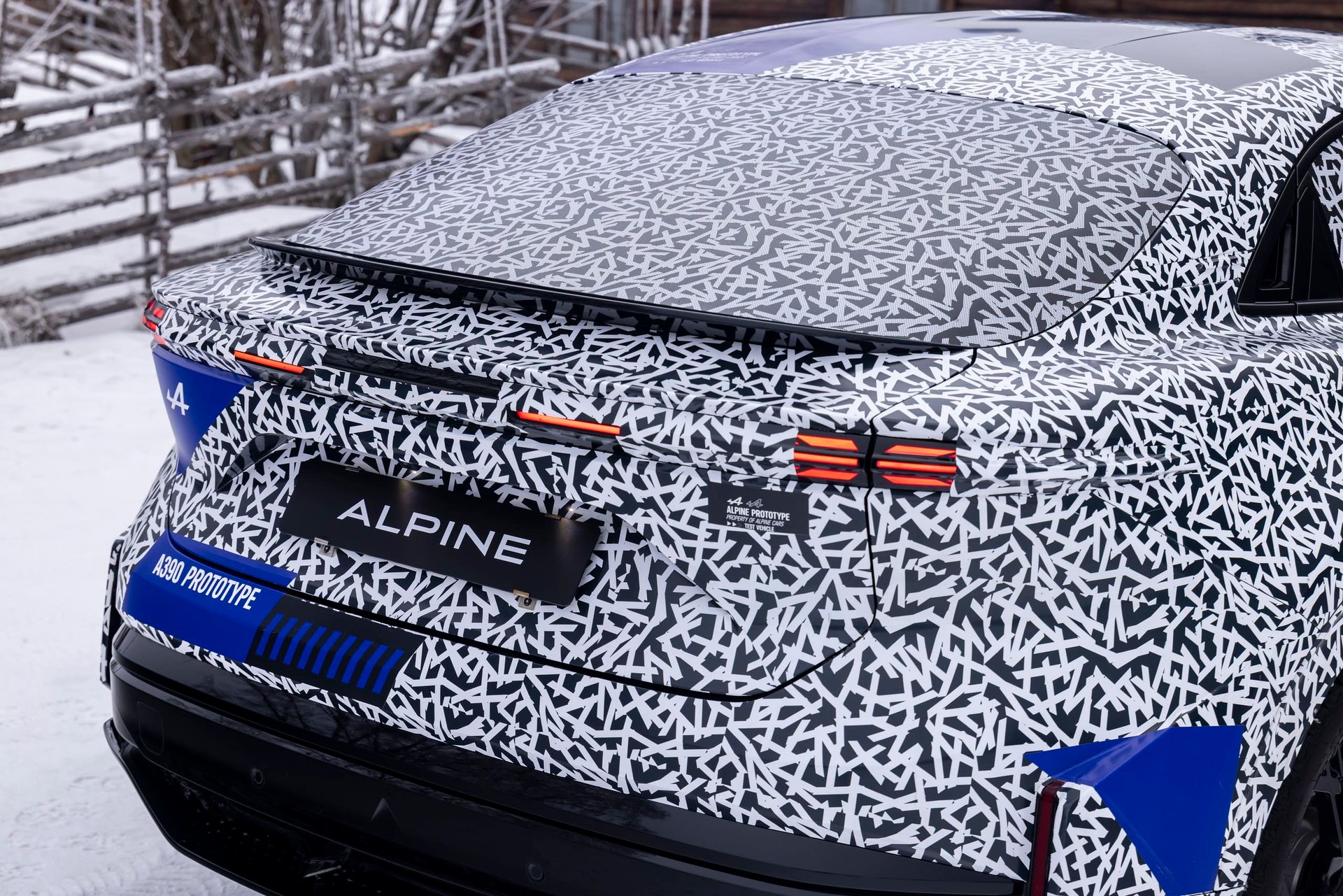 Alpine A390 Neige 2025 12 | Alpine A390 : La Sportive Électrique Défie Le Froid Polaire Avant Sa Révélation Mondiale