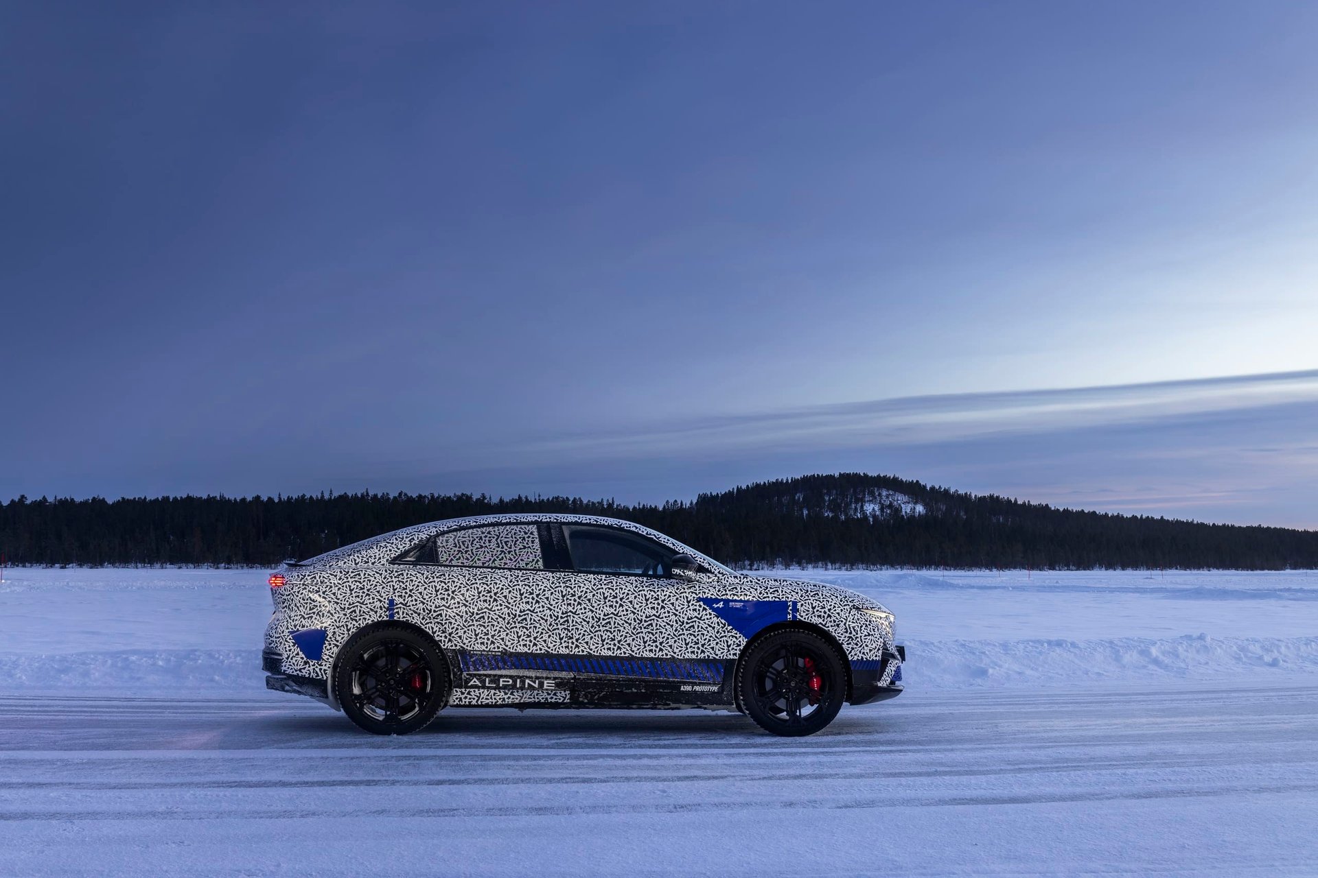 Alpine A390 Test Grand Froid 2025 30 | Alpine A390 : La Sportive Électrique Défie Le Froid Polaire Avant Sa Révélation Mondiale