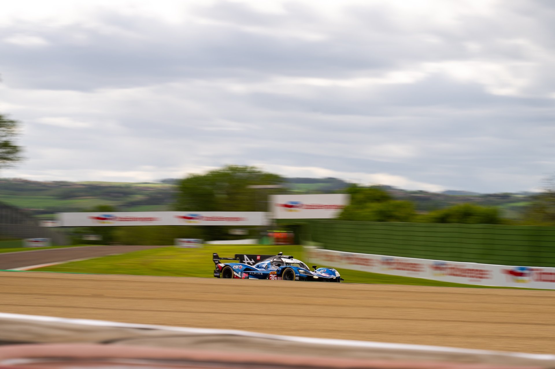 Alpine Endurance Team Rebondit À Imola Avec Un Podium Mérité Pour La N°36 28 Alpine Endurance Team A424 Chatin Gounon Habsburg Schumacher Makowiecki Milesi Wec Imola 2025