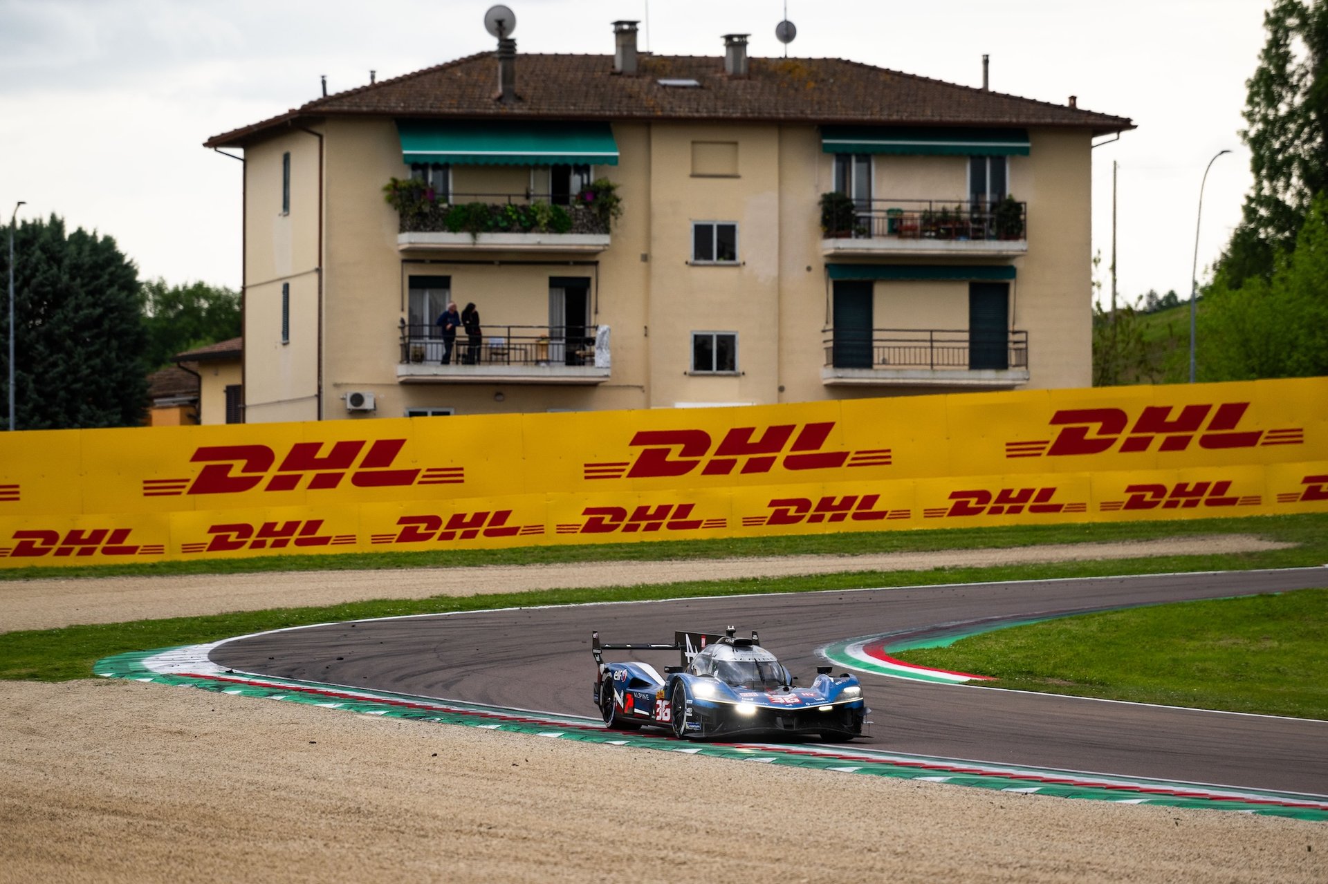 Alpine Endurance Team Rebondit À Imola Avec Un Podium Mérité Pour La N°36 23 Alpine Endurance Team A424 Chatin Gounon Habsburg Schumacher Makowiecki Milesi Wec Imola 2025